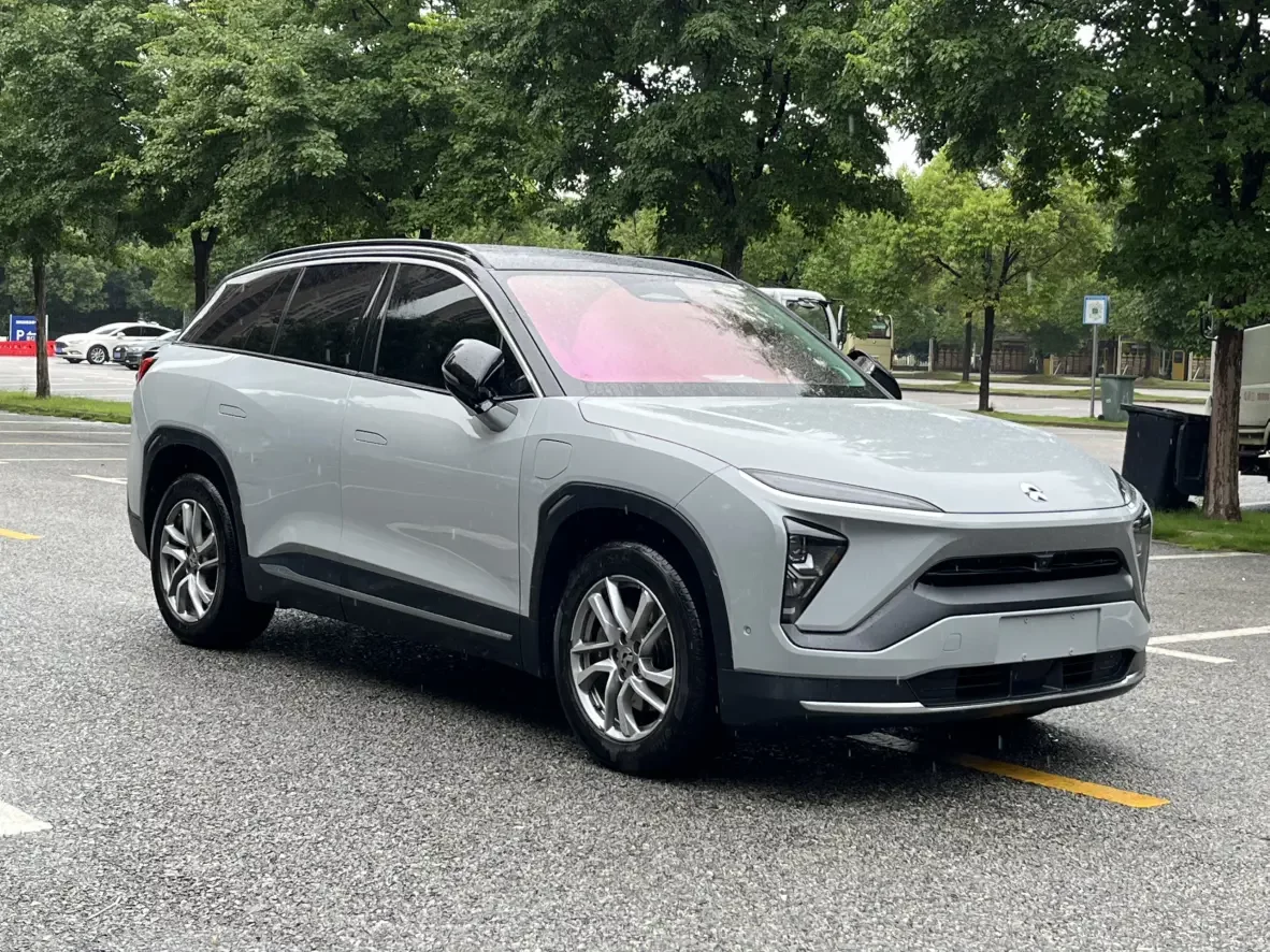 NIO ES6