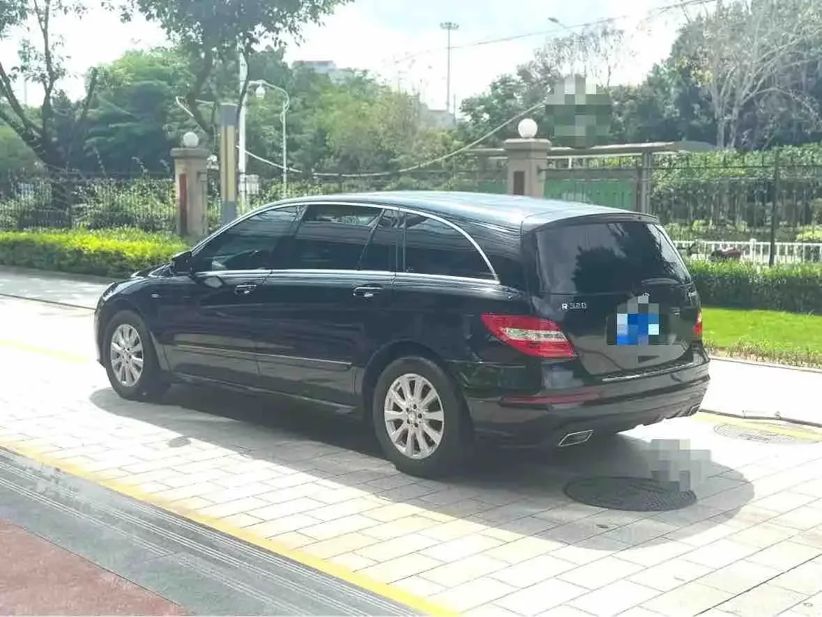 Mercedes-Benz R-Class
