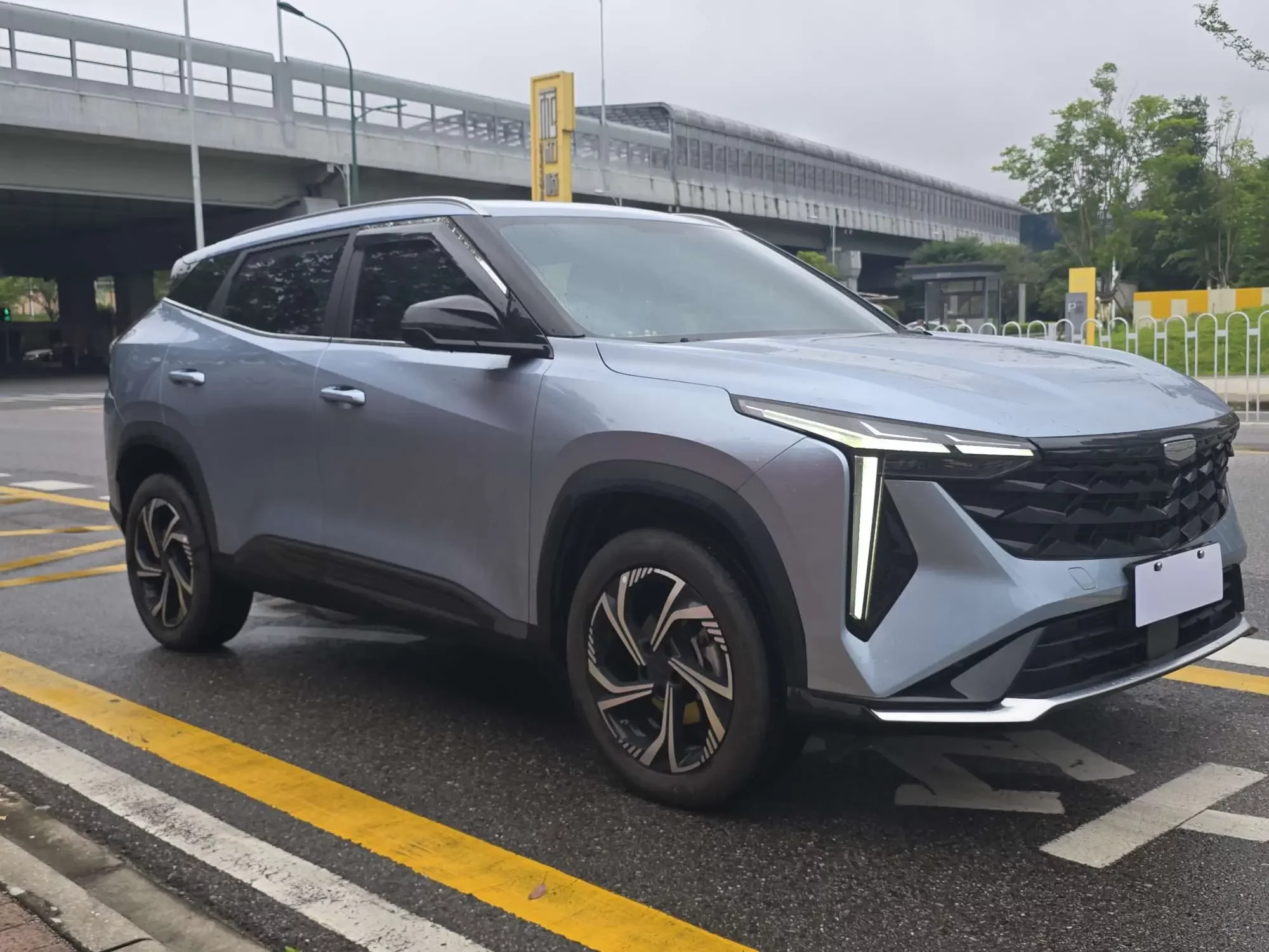 Geely Atlas