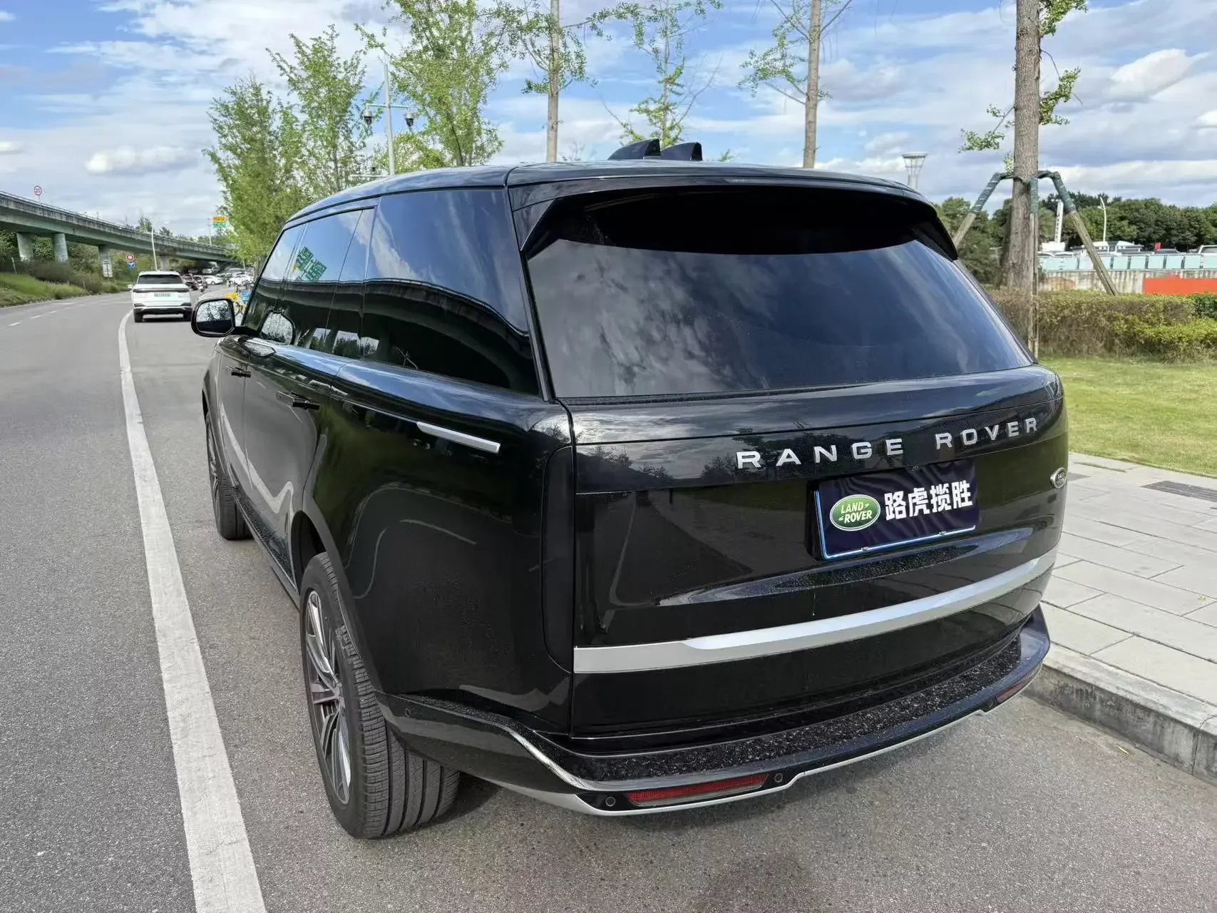 Land Rover range rover