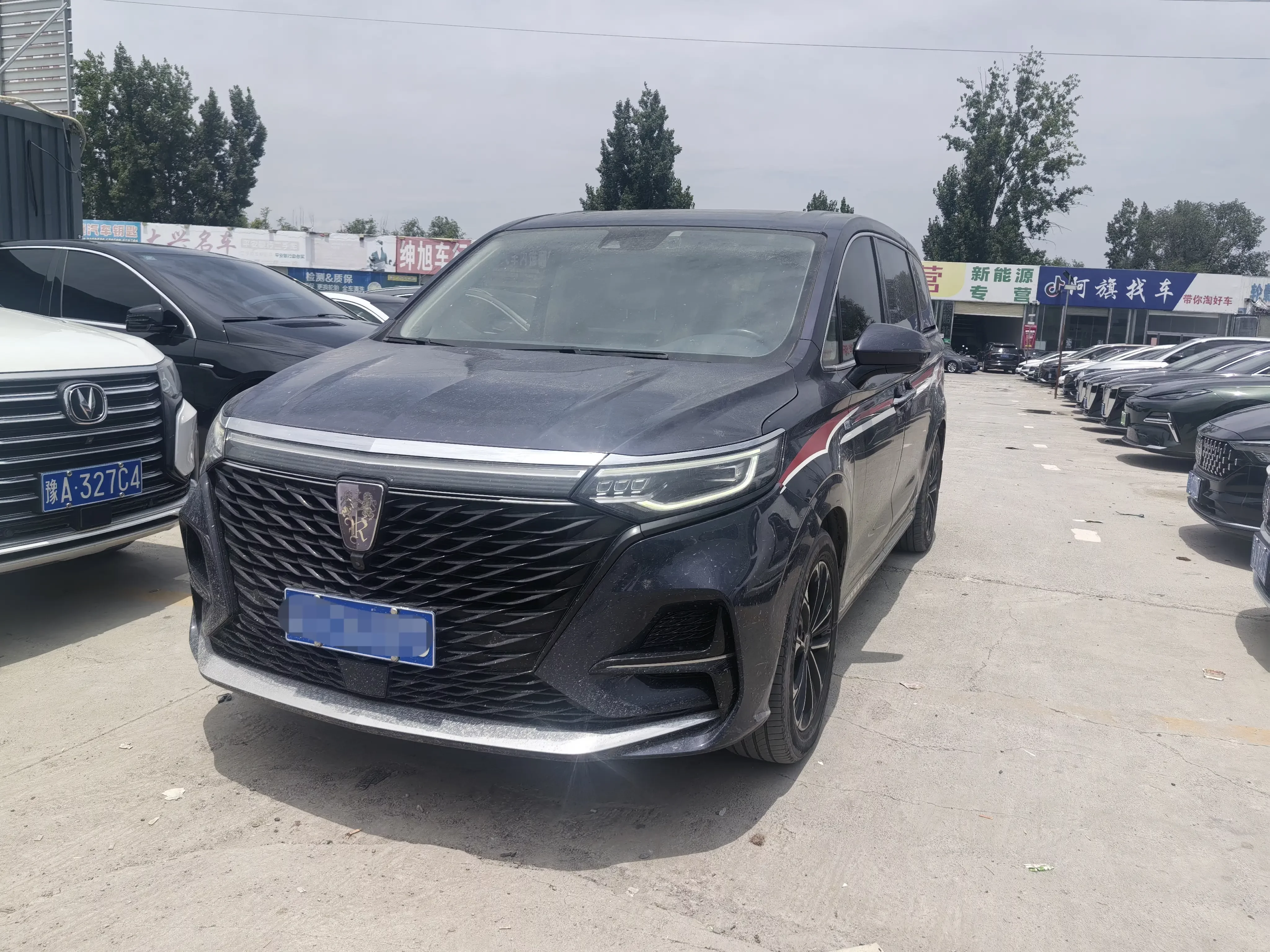 Roewe iMAX8  из Китая