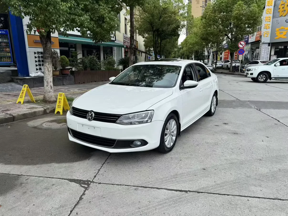 Volkswagen Sagitar