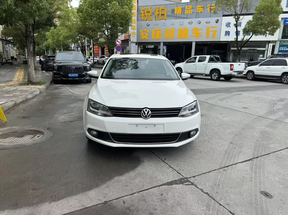 Volkswagen Sagitar