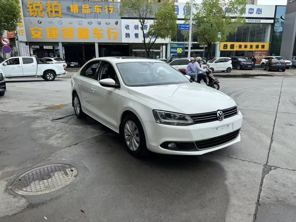 Volkswagen Sagitar