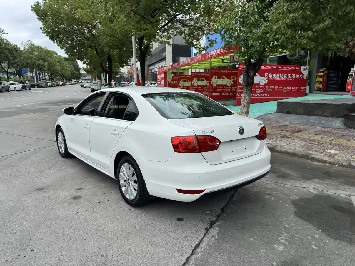 Volkswagen Sagitar
