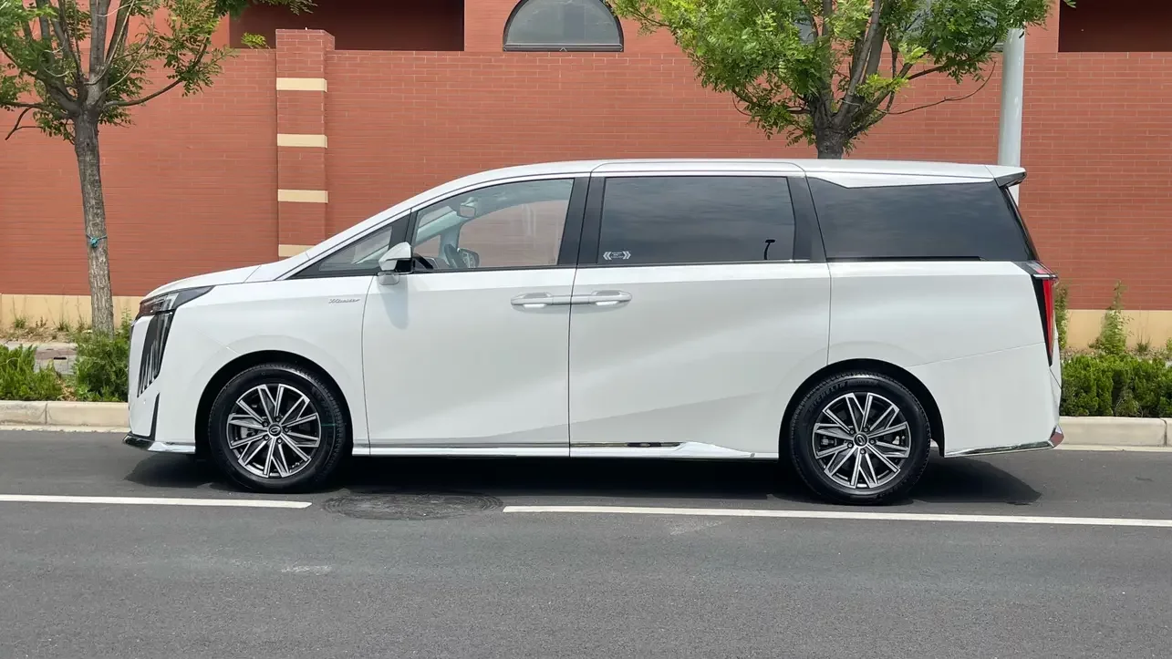 GAC Trumpchi M8