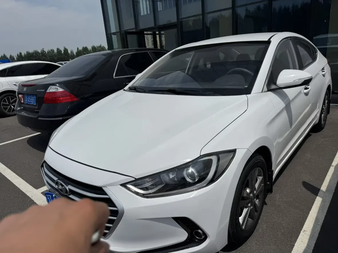 Hyundai lead  из Китая