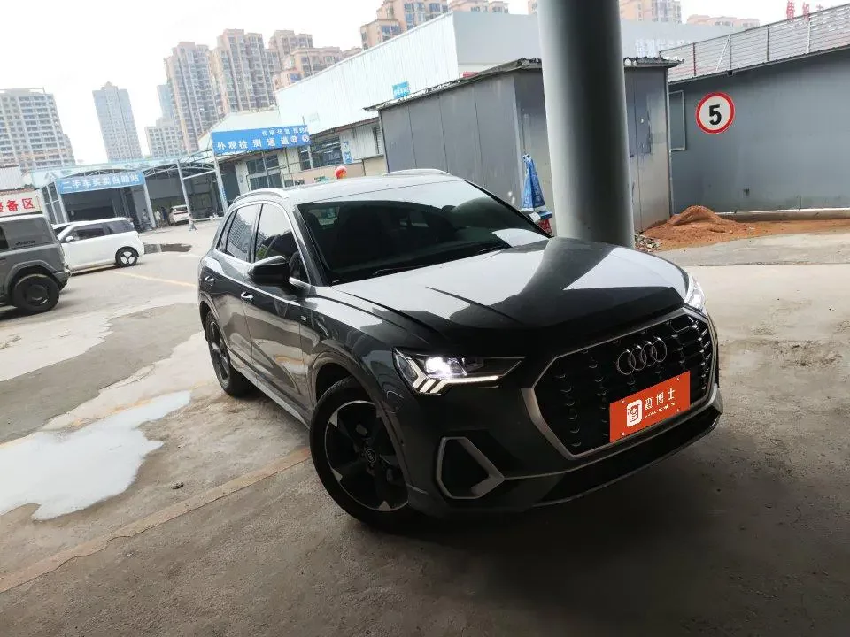 Audi Q3