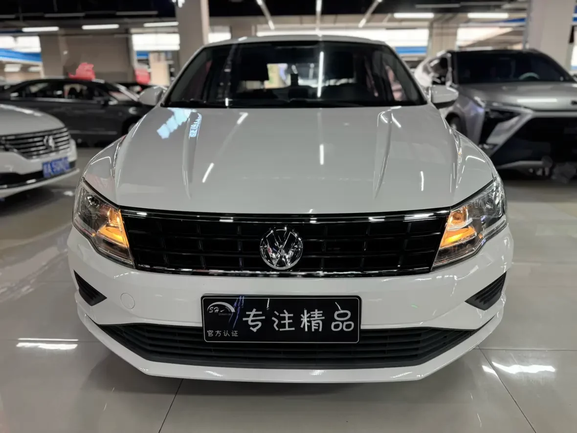 Volkswagen Jetta  из Китая