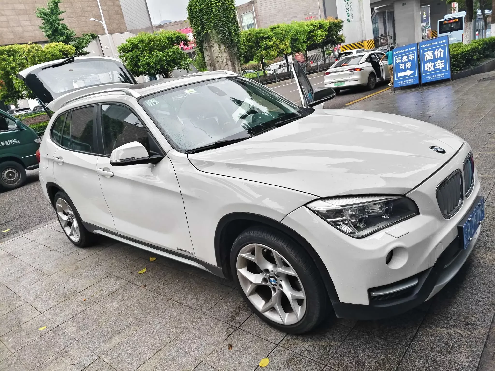 BMW X1  из Китая
