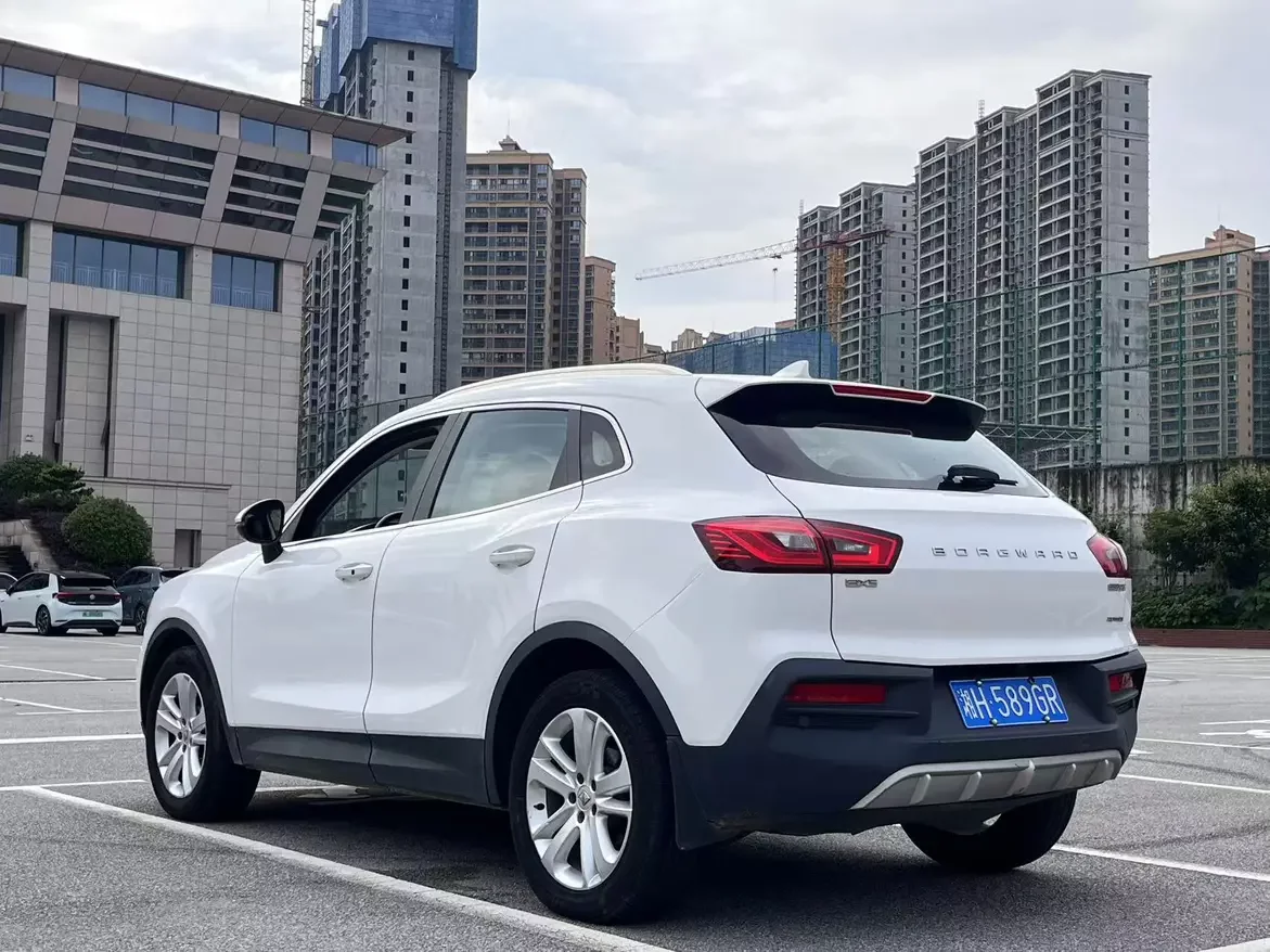 Borgward BX5