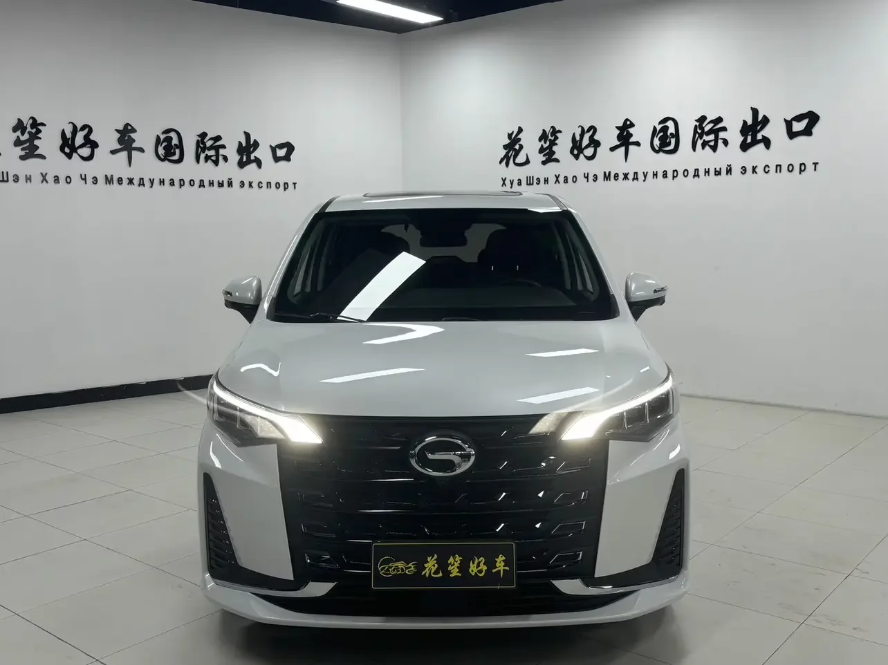 GAC Trumpchi M6  из Китая