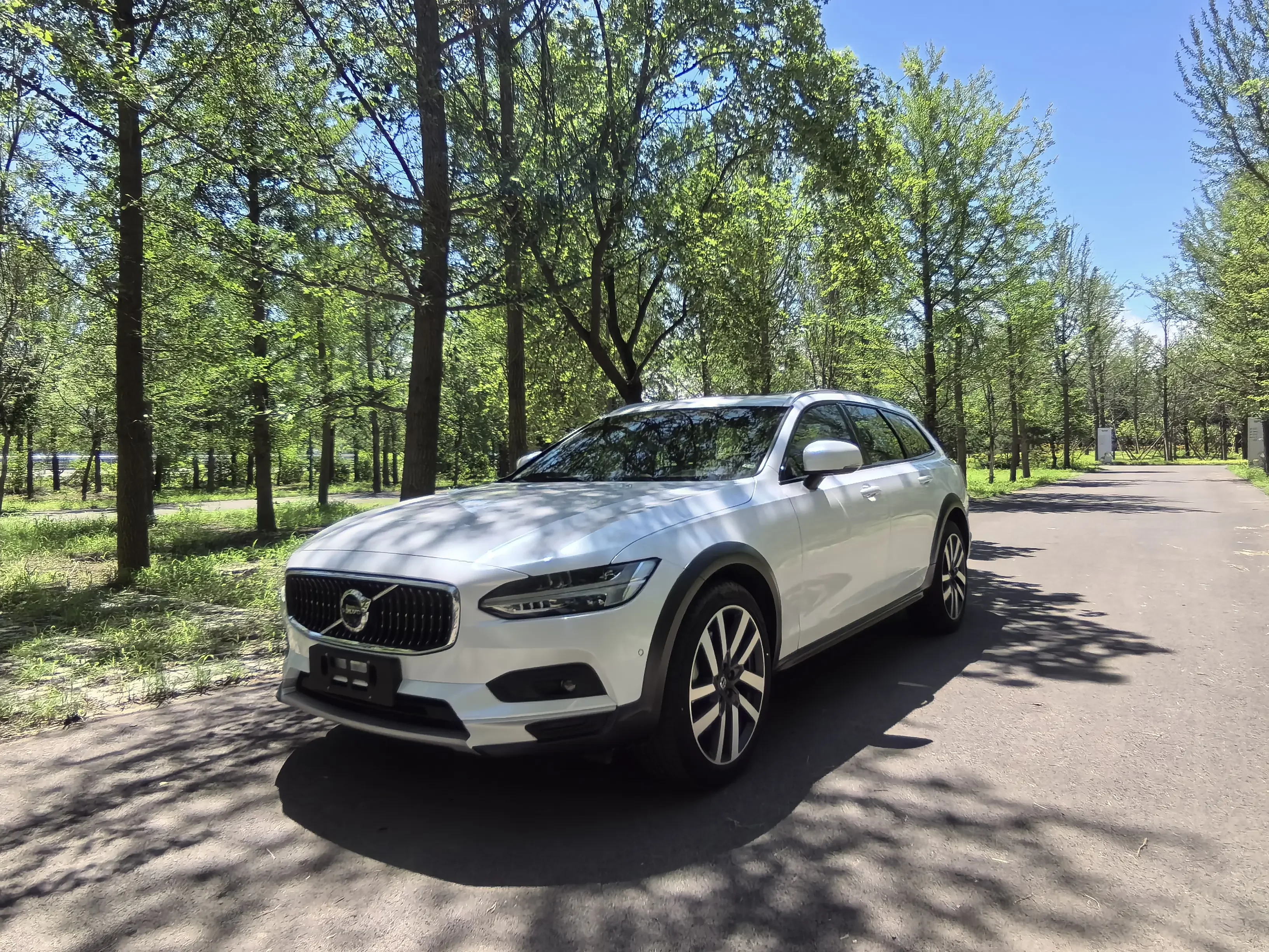 Volvo V90