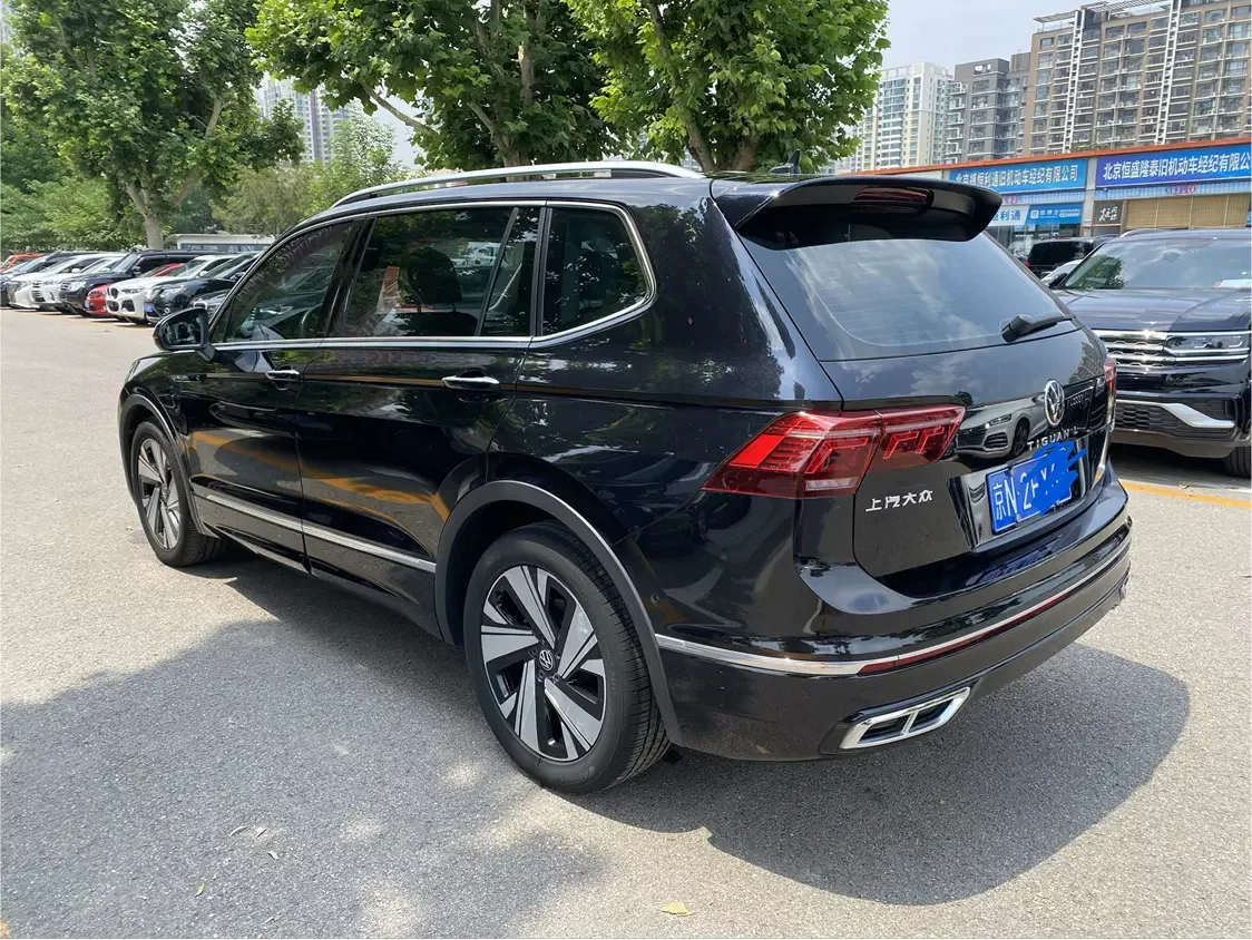 Volkswagen Tiguan L