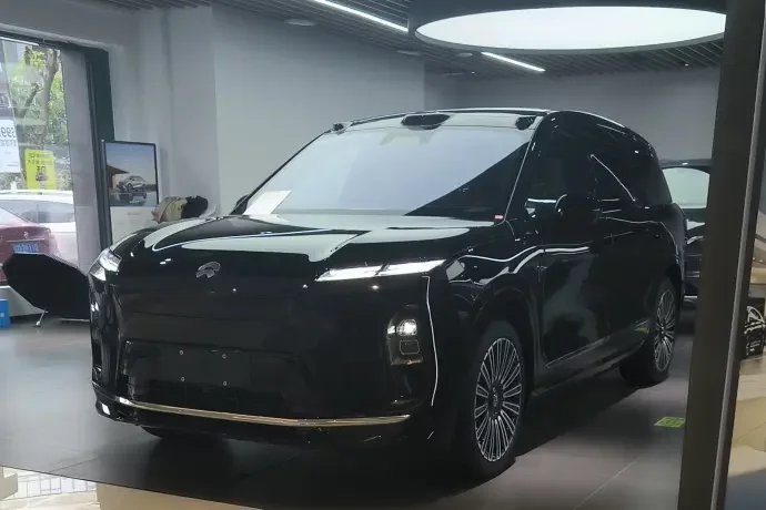 NIO ES8  из Китая