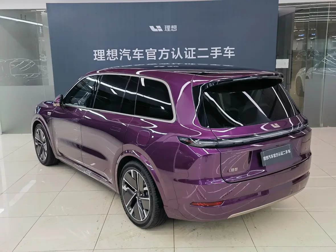 Lixiang L8