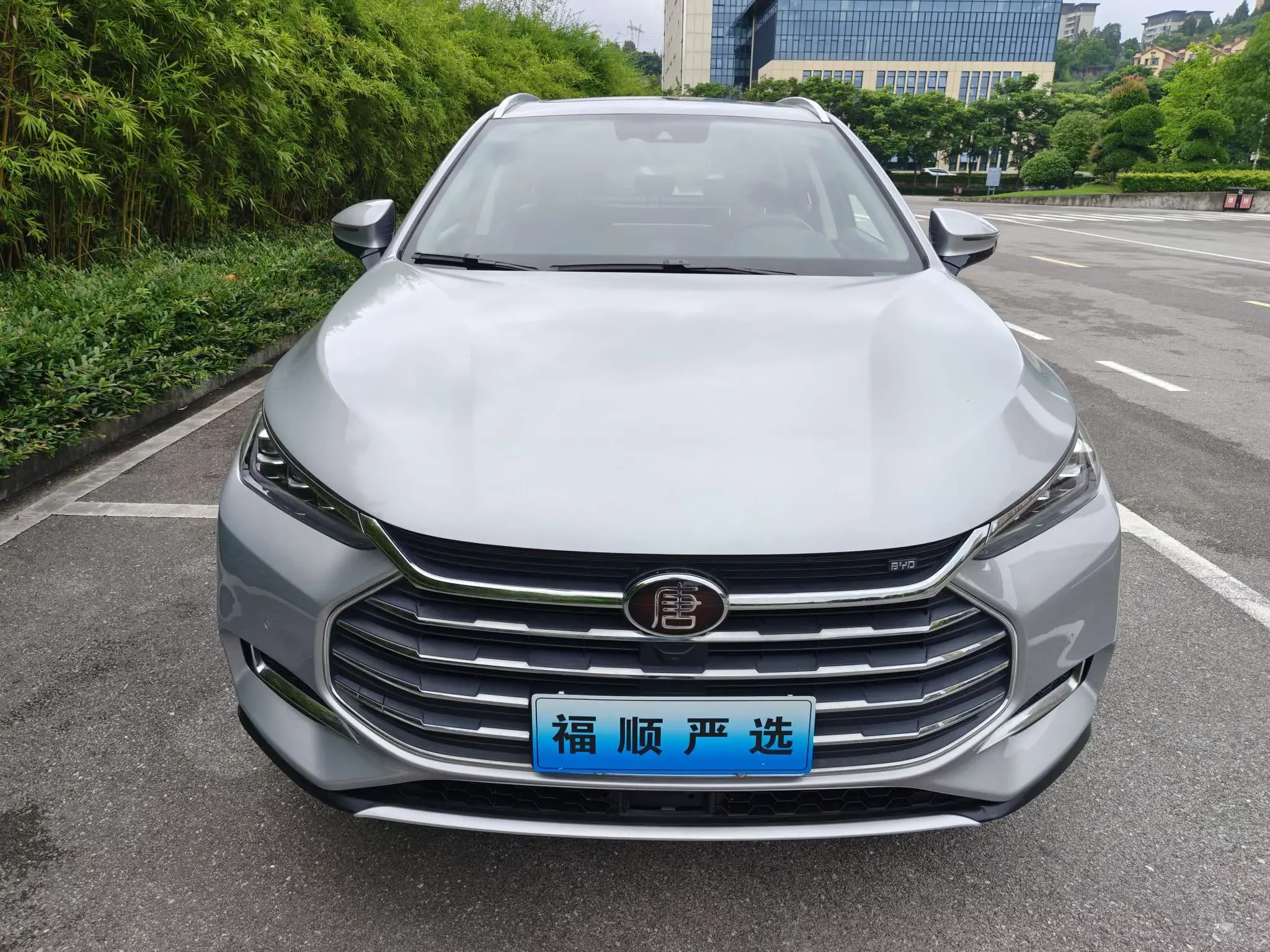 BYD Tang  из Китая
