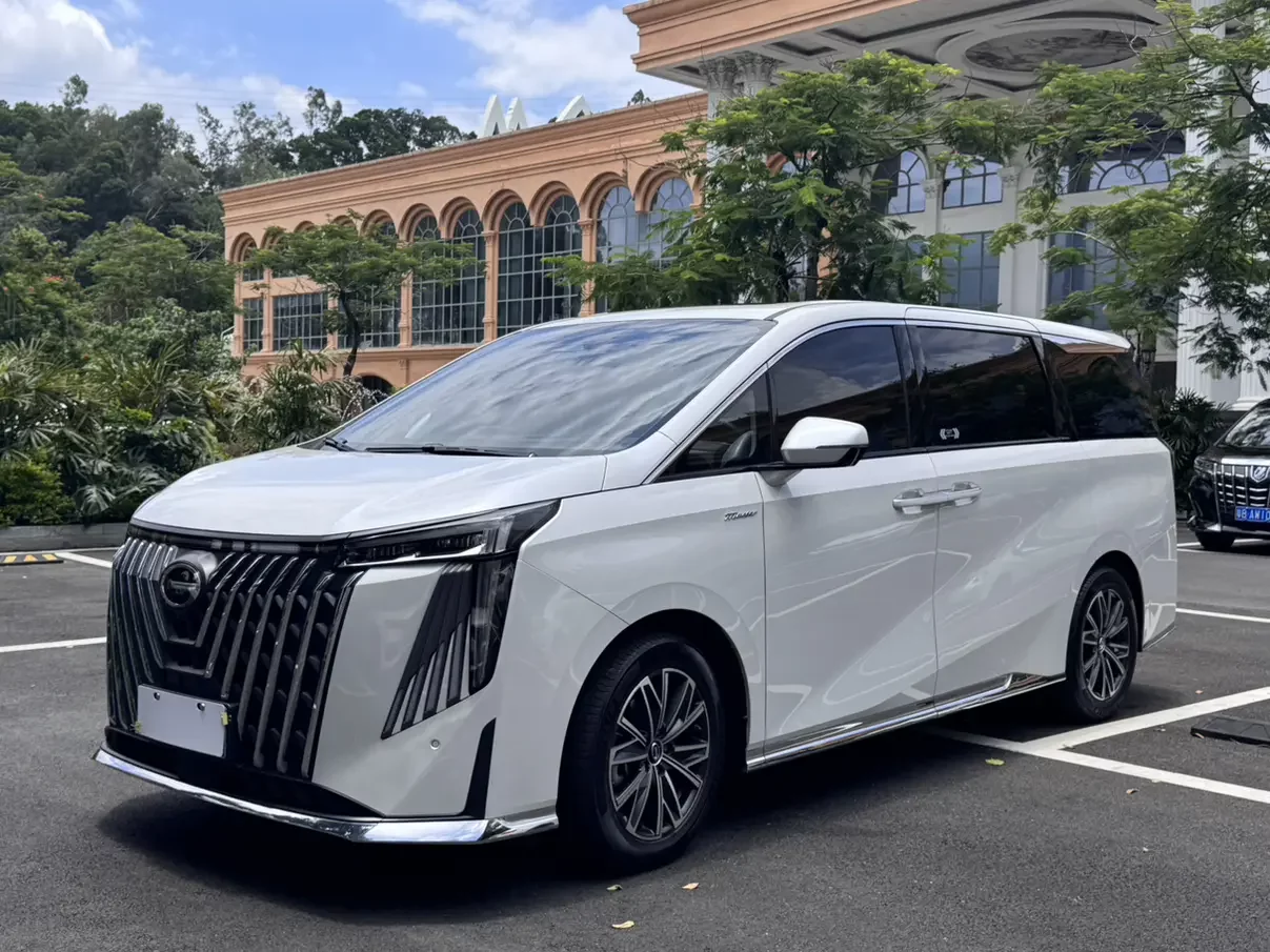 GAC Trumpchi M8