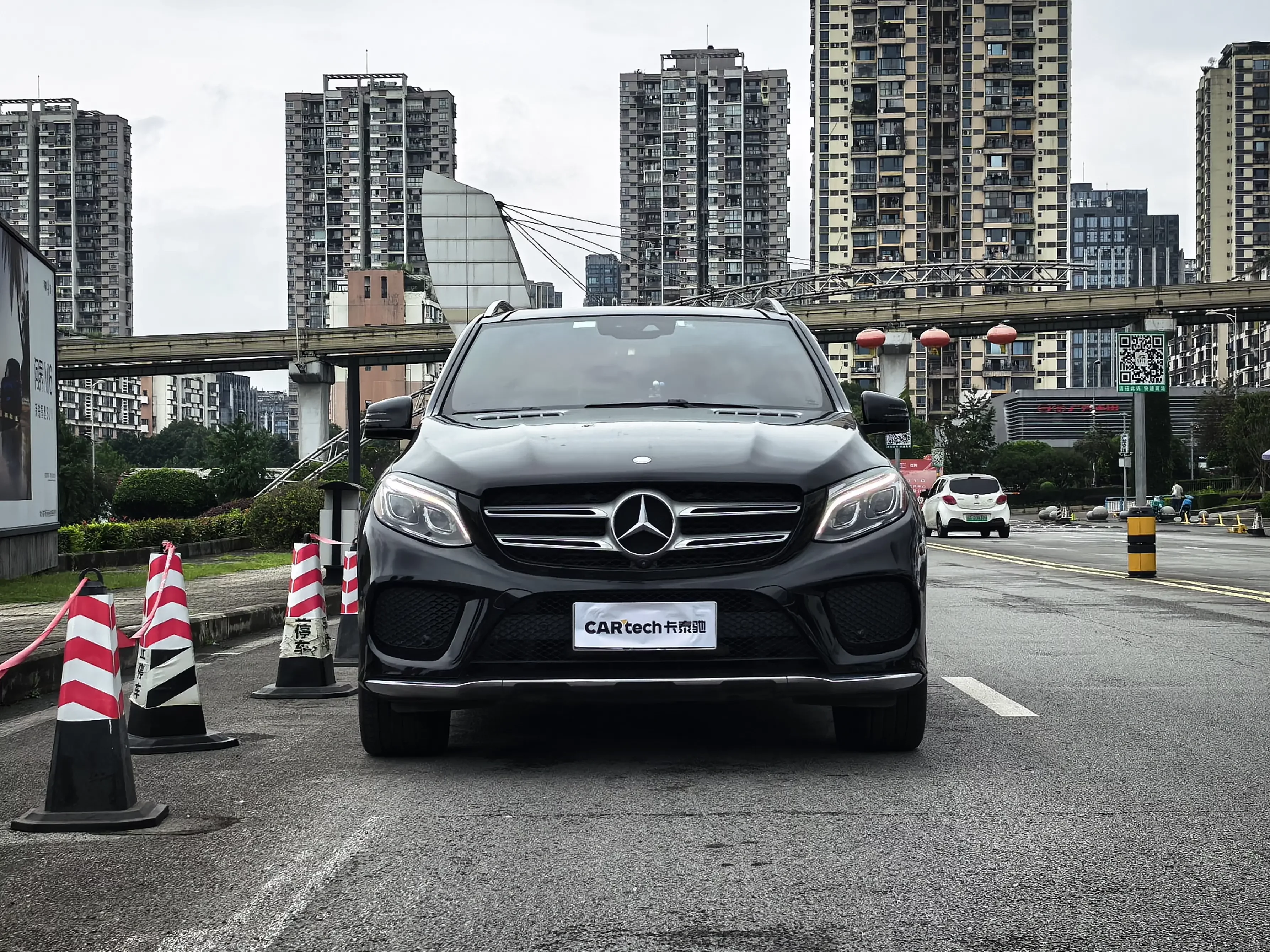 Mercedes-Benz GLE (Imported)