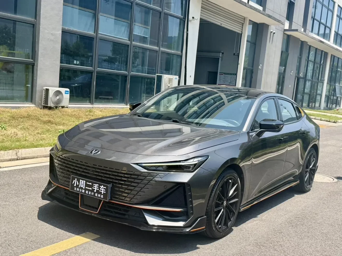 Changan UNI-V  из Китая