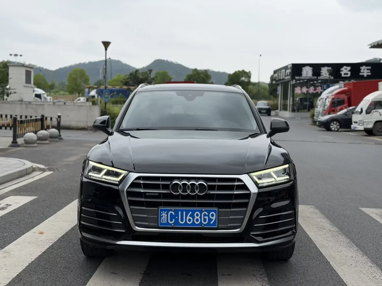 Audi Q5L Sportback  из Китая