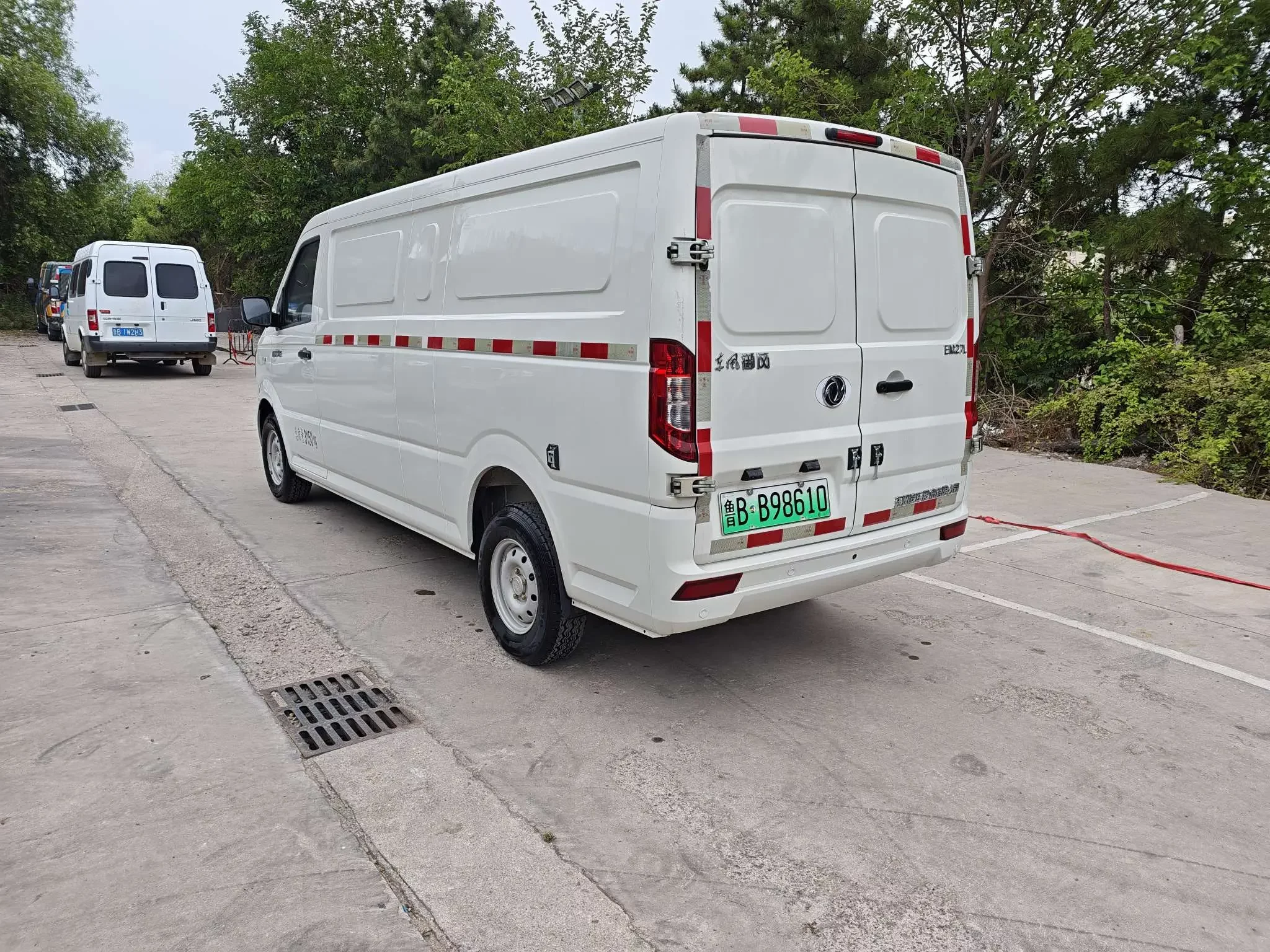Dongfeng Yufeng EM27