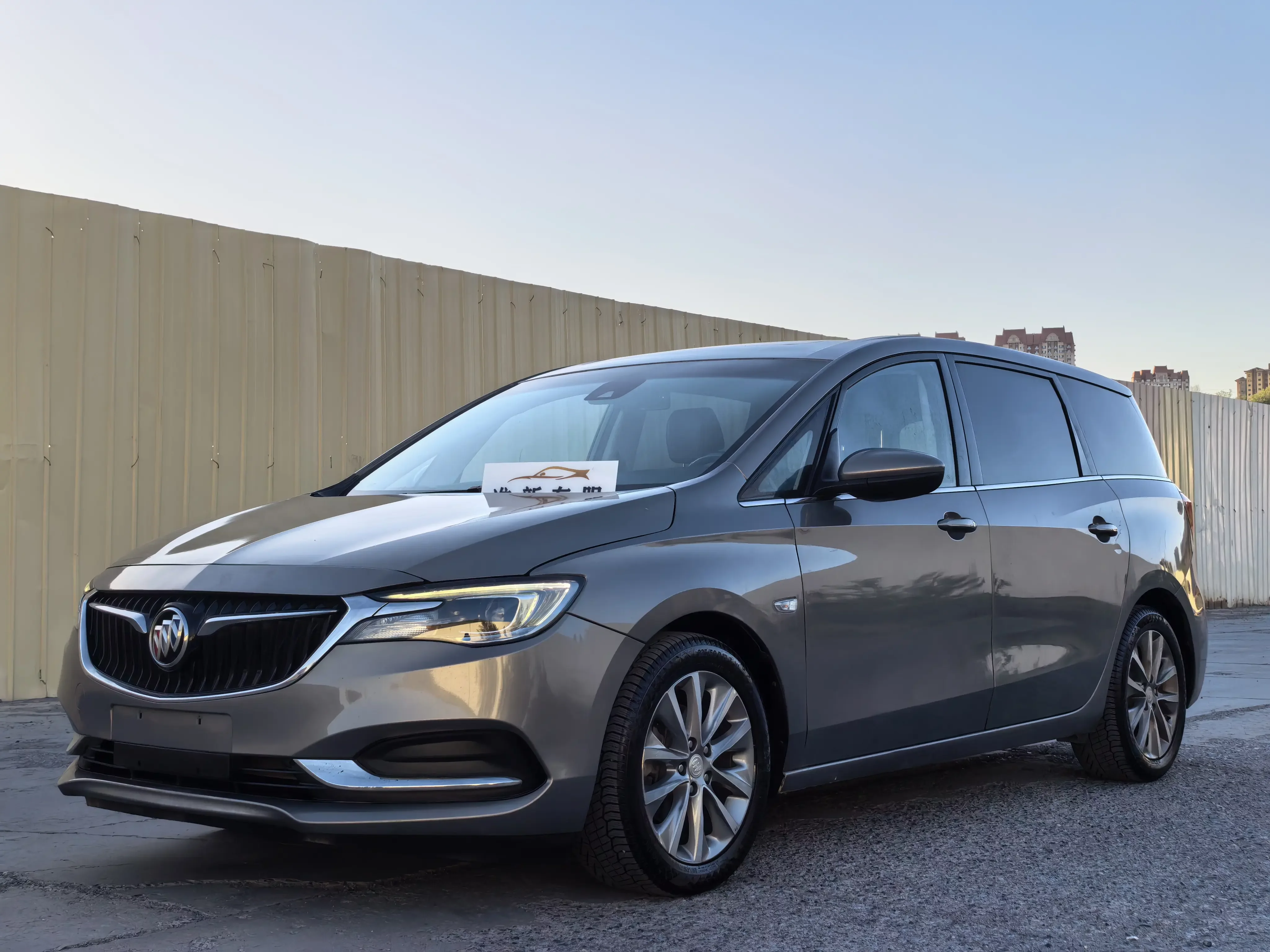 Buick GL6