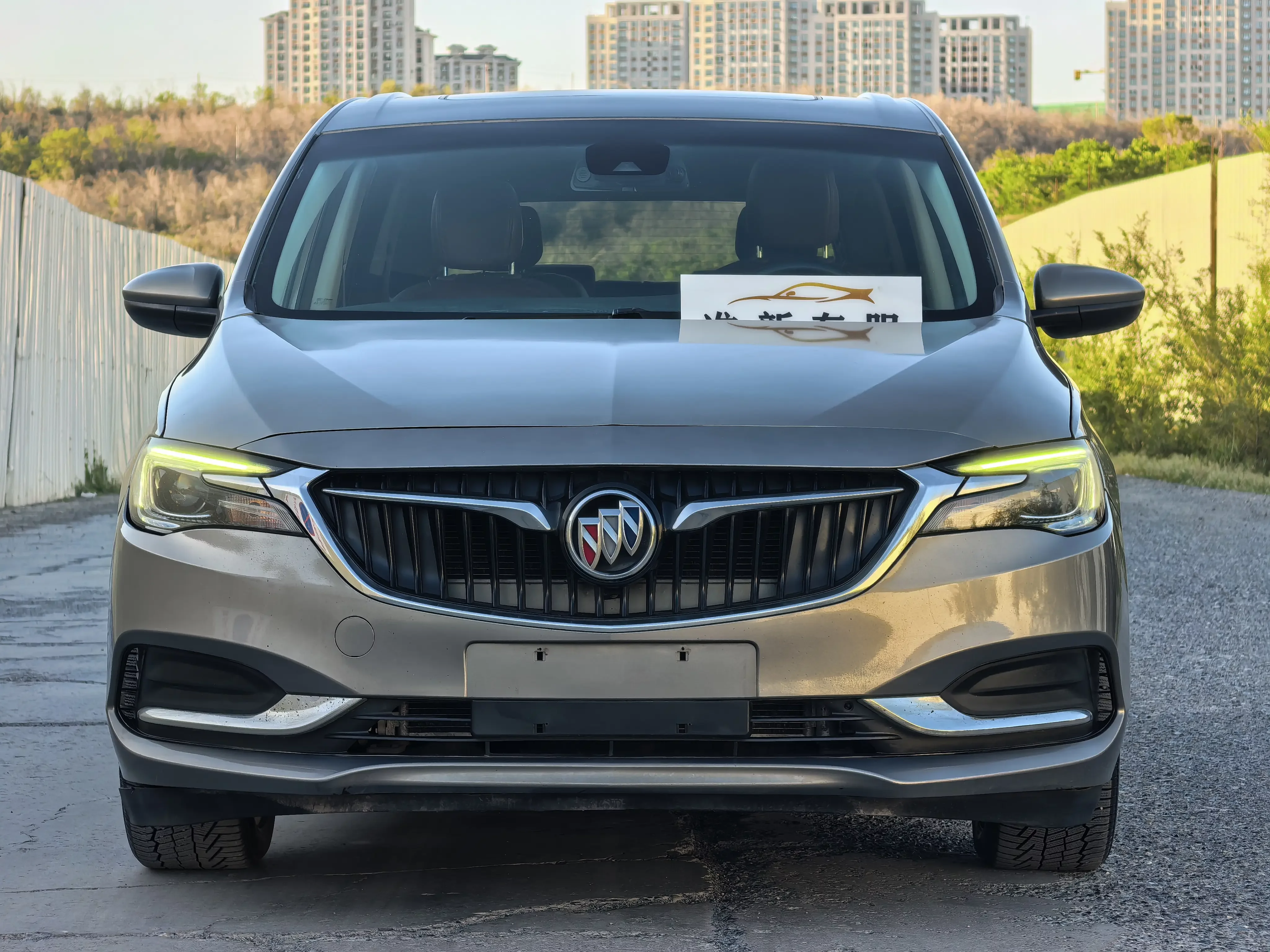 Buick GL6