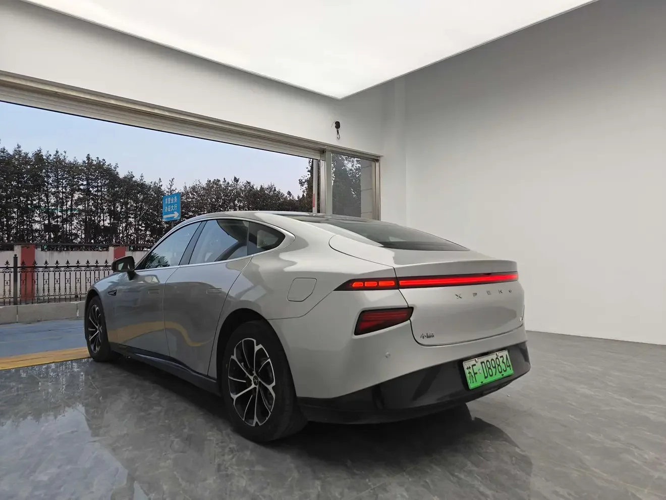 Xpeng P7