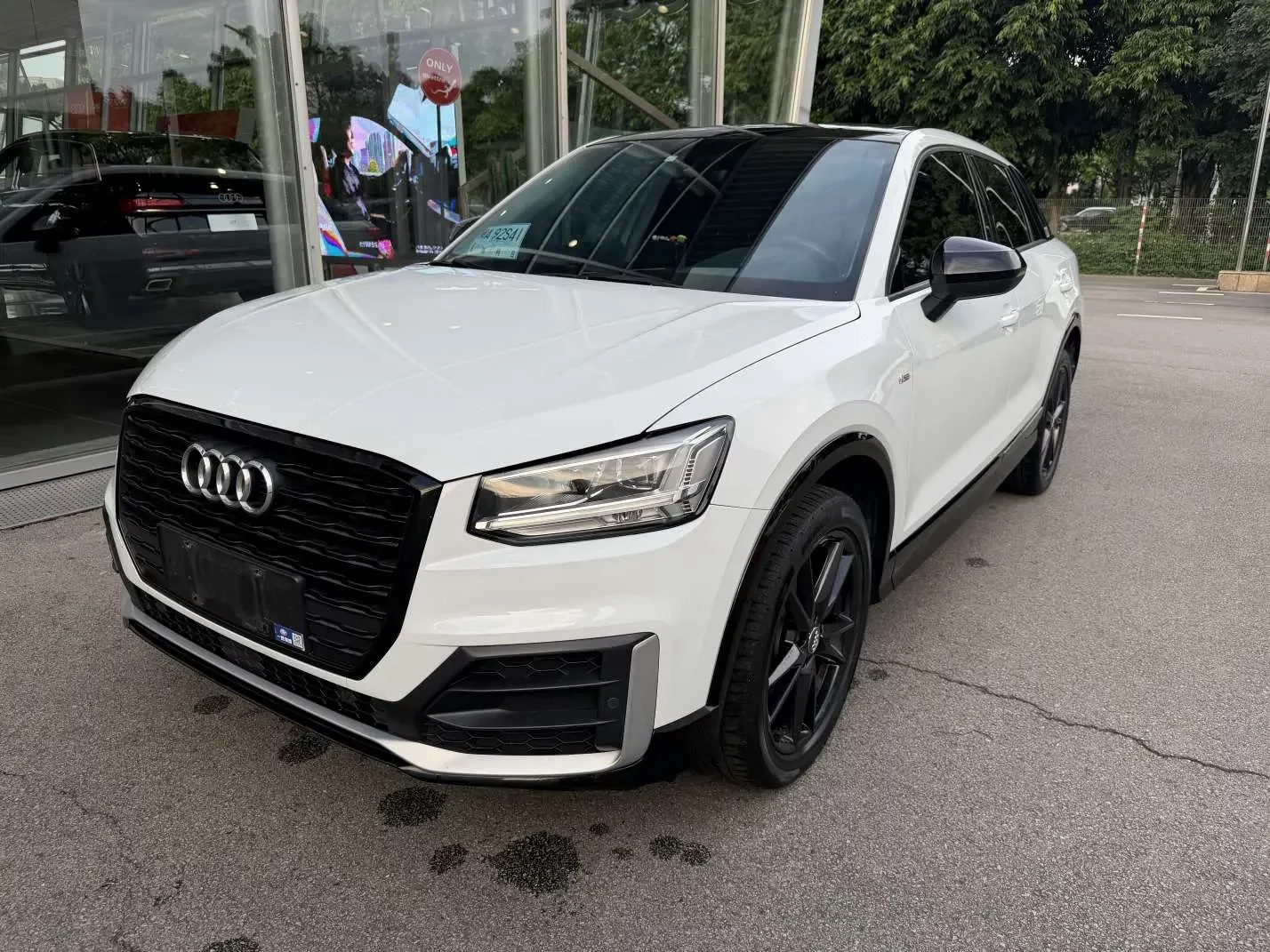 Audi Q2L
