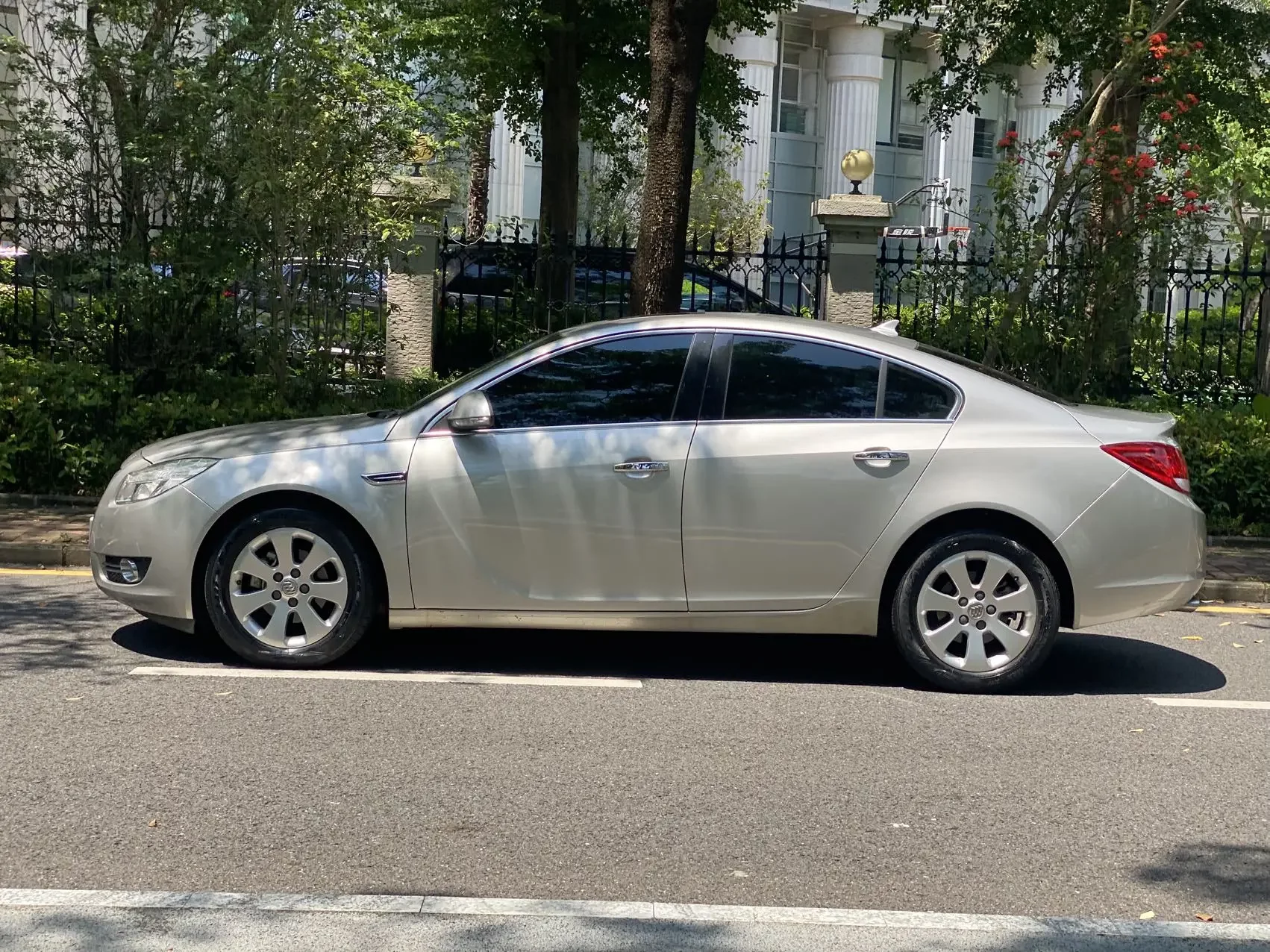 Buick Majesty