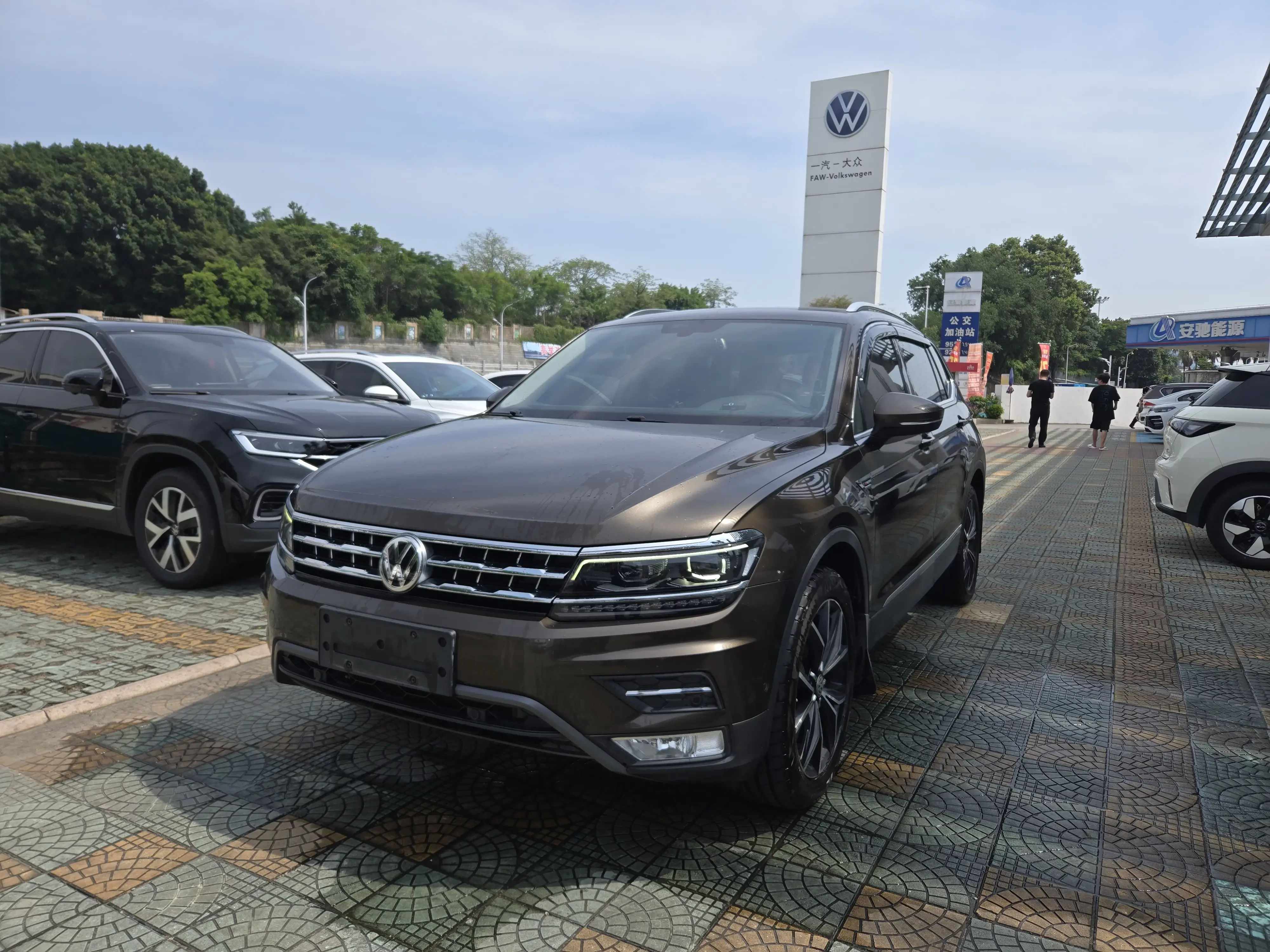 Volkswagen Tiguan L