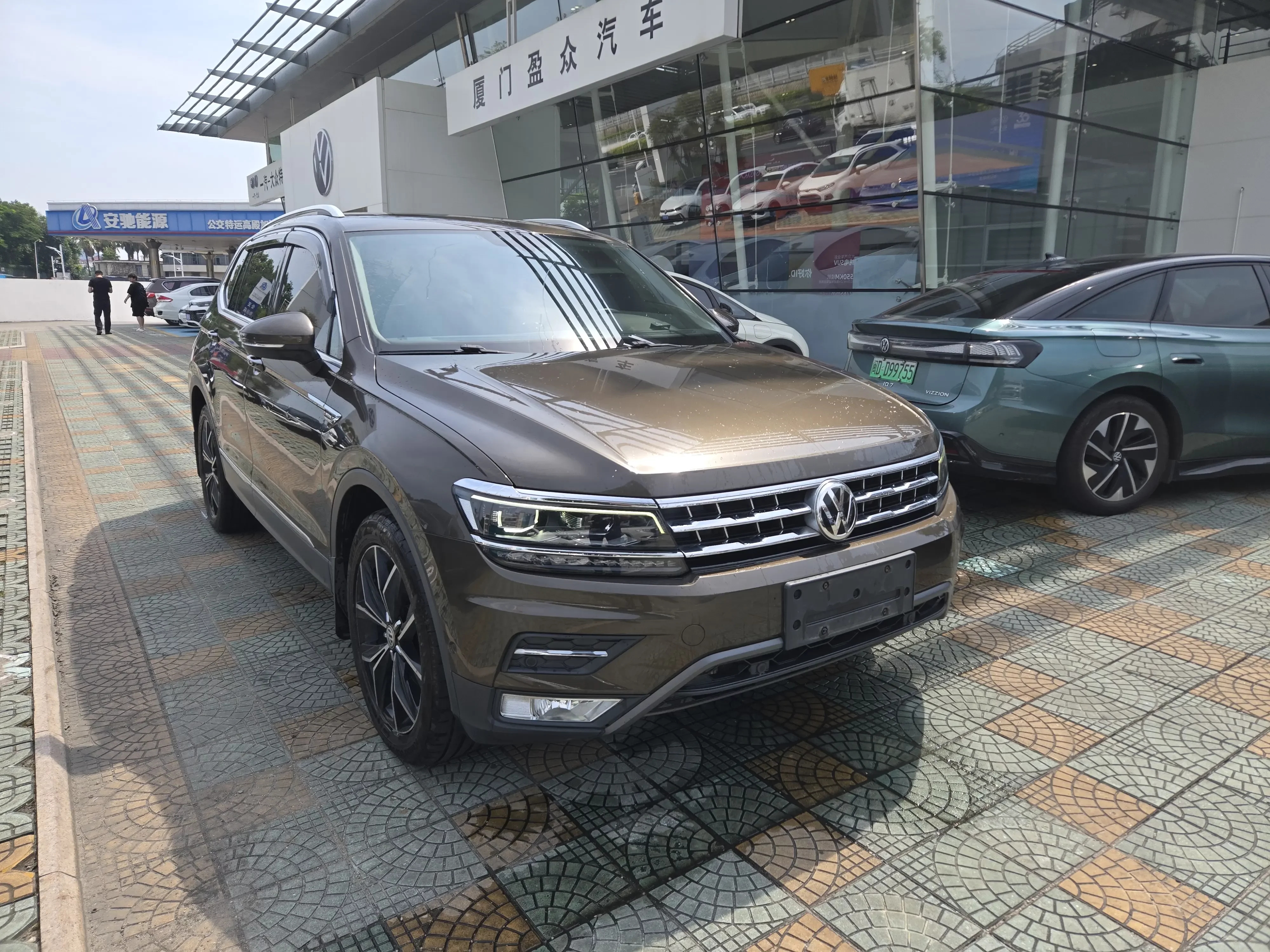 Volkswagen Tiguan L