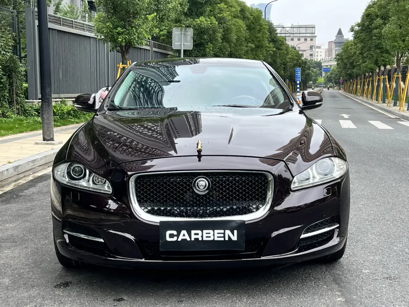 Jaguar XJ  из Китая