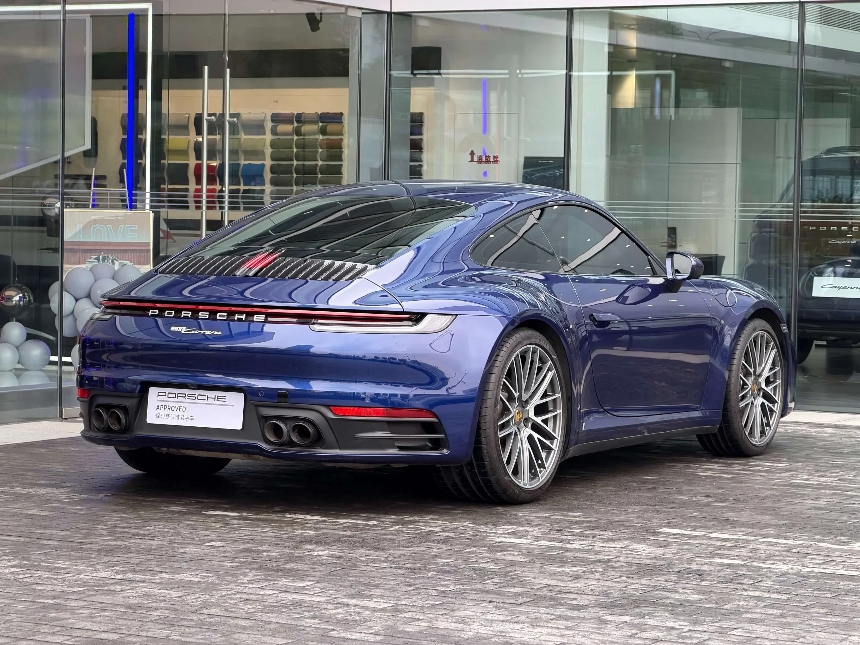 Porsche 911