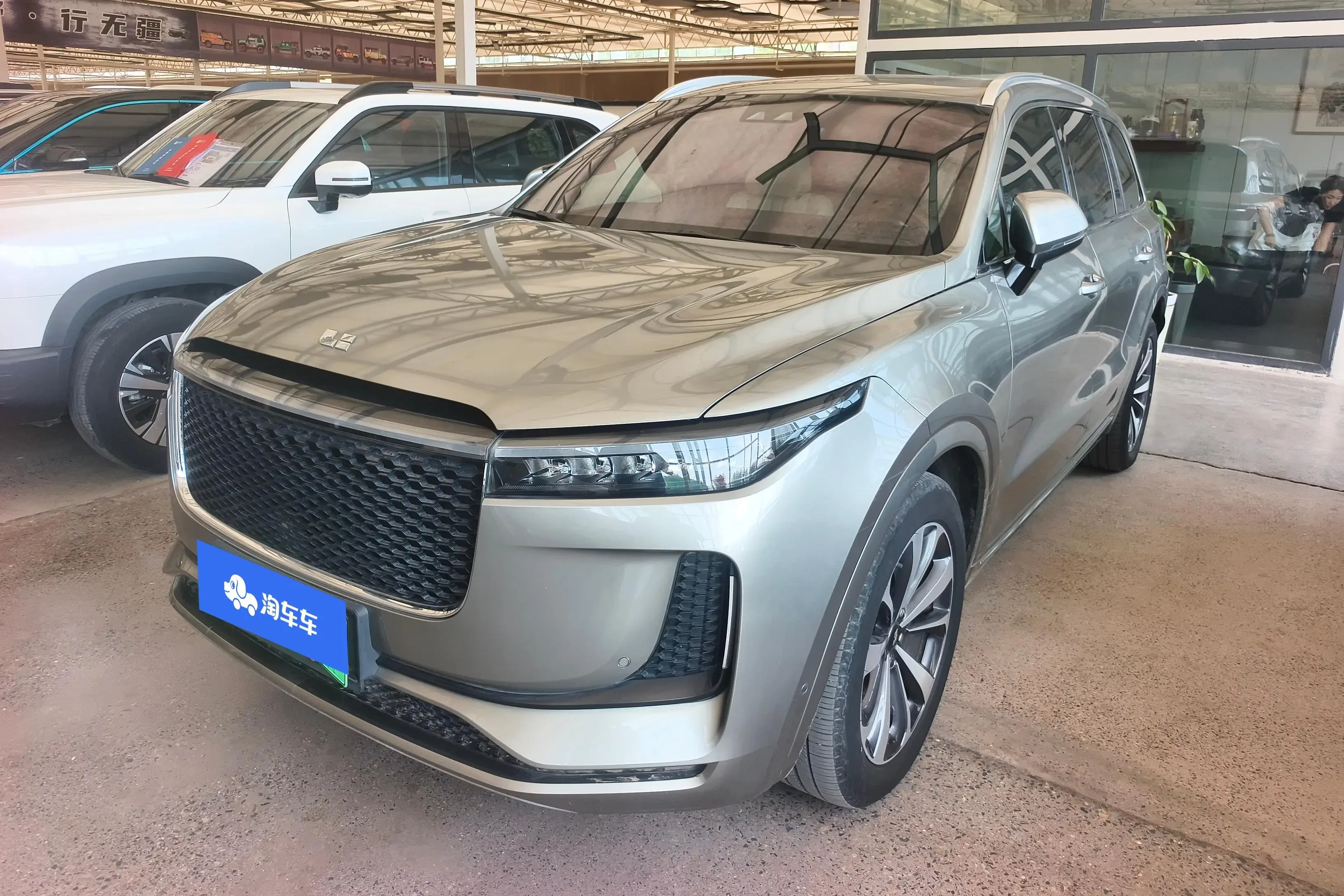 Li ONE (Ideal ONE)  из Китая