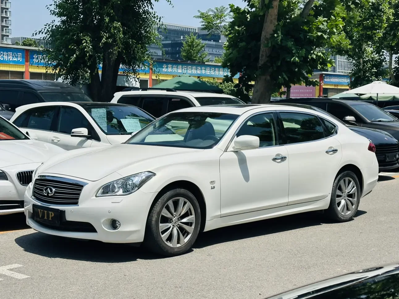 Infiniti Q70  из Китая
