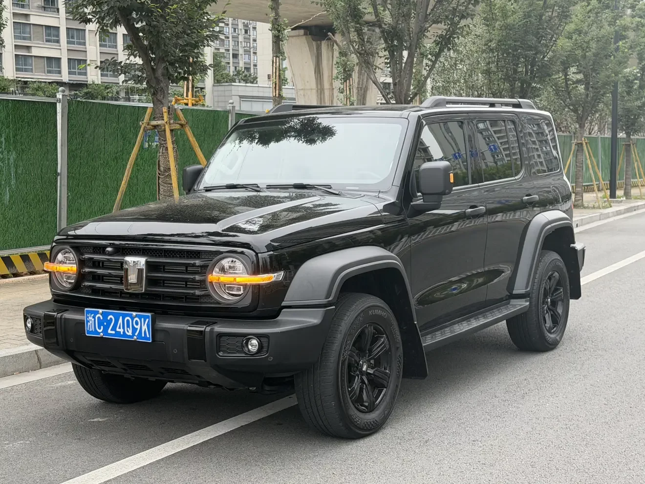 Tank 300