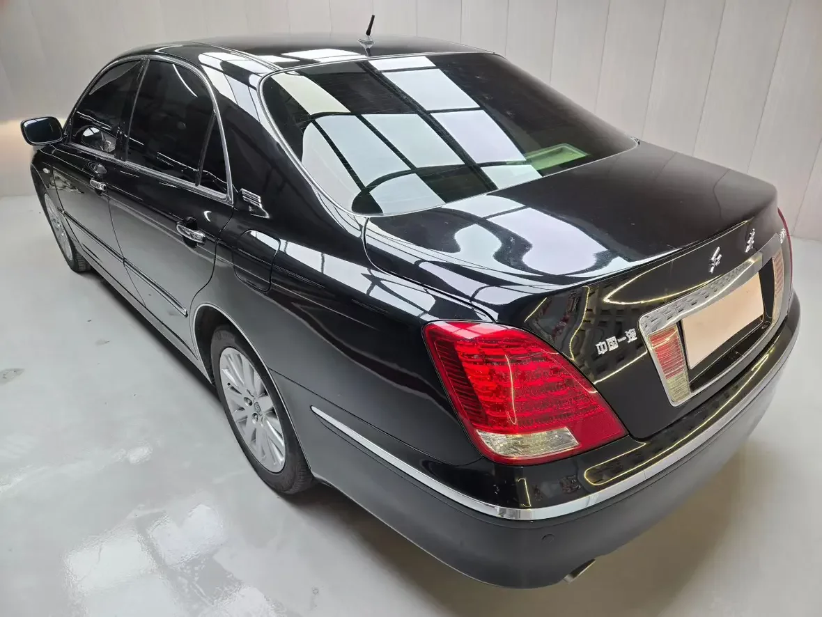 Hongqi red flag flourishing