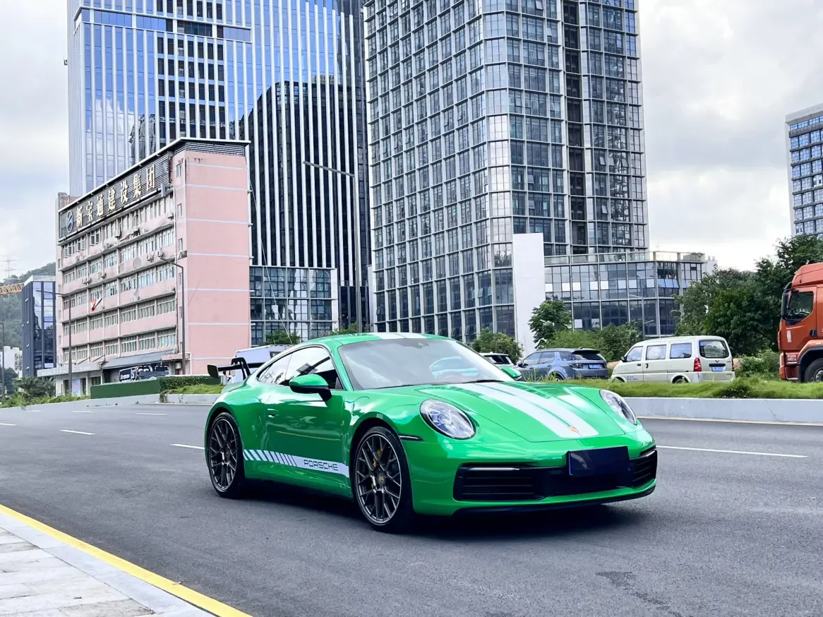 Porsche 911