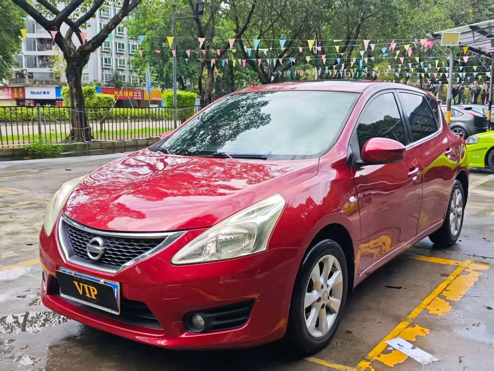 Nissan Tiida  из Китая