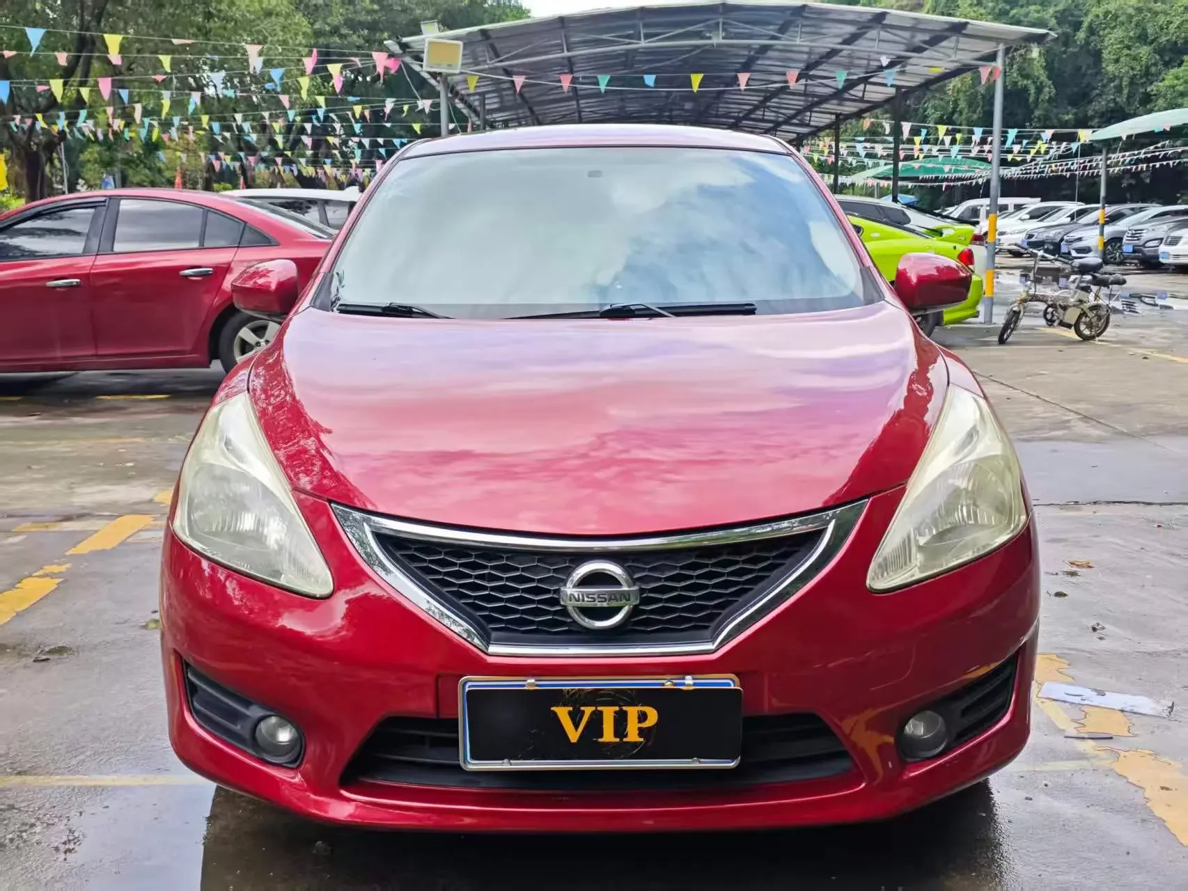 Nissan Tiida  из Китая