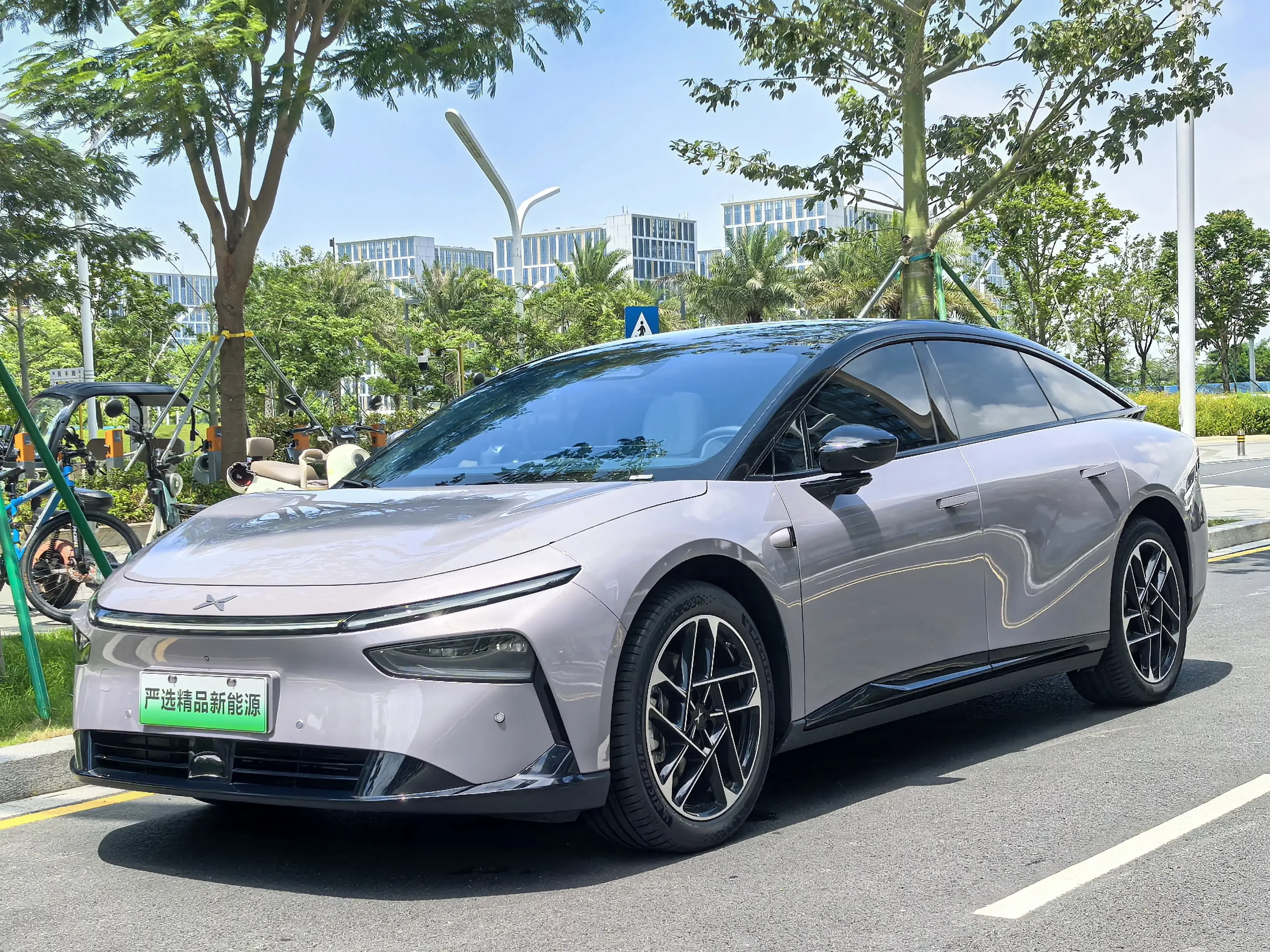 Xpeng P7+