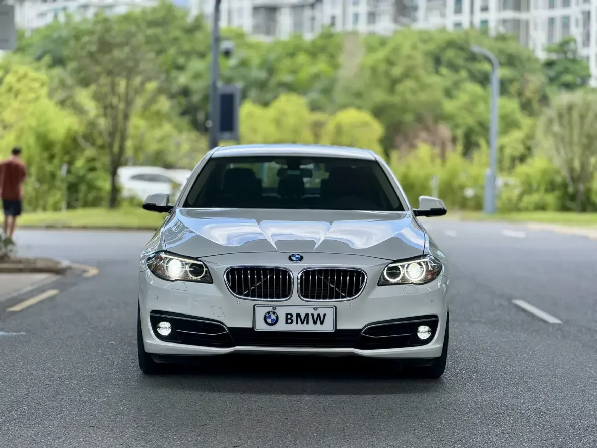 BMW 5 Series  из Китая
