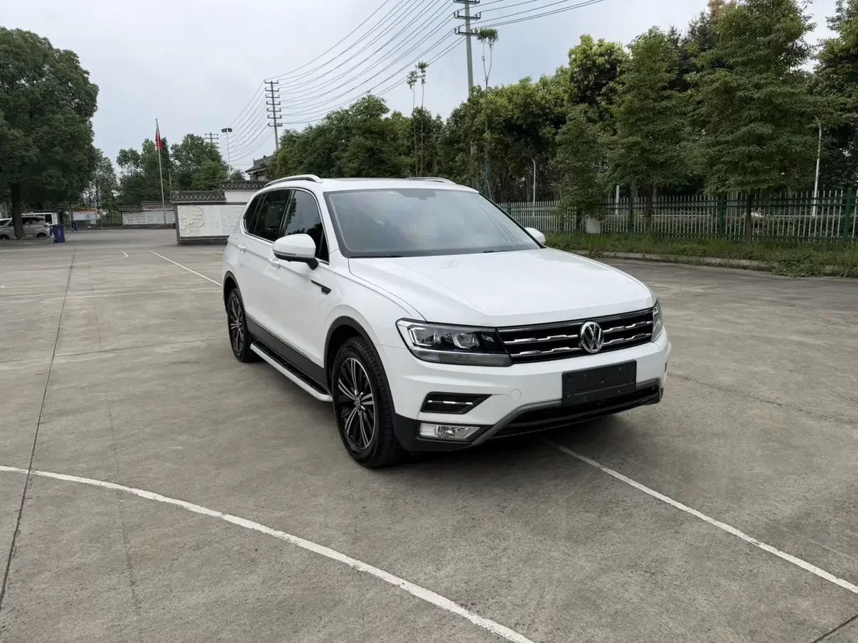 Volkswagen Tiguan L