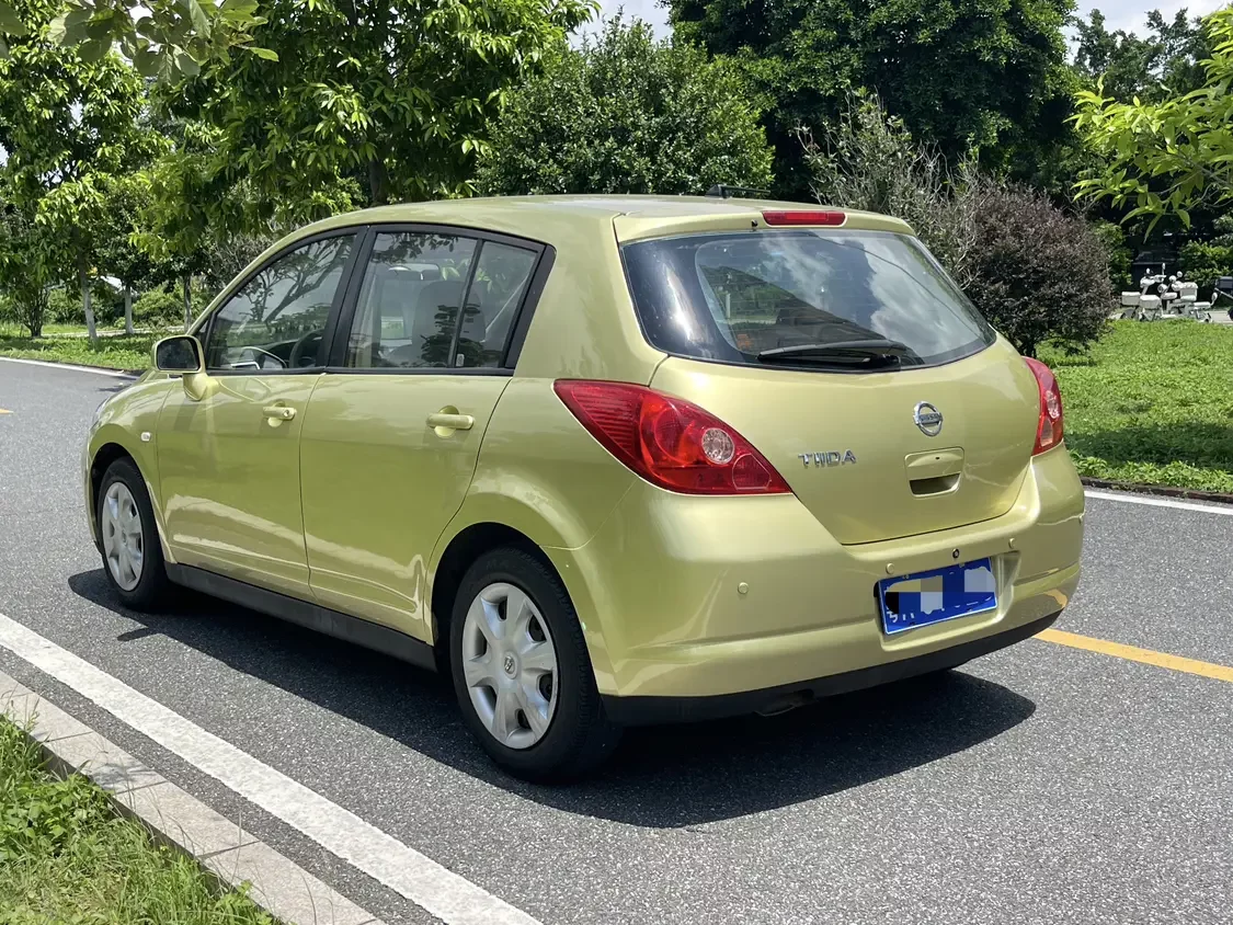 Nissan Tiida