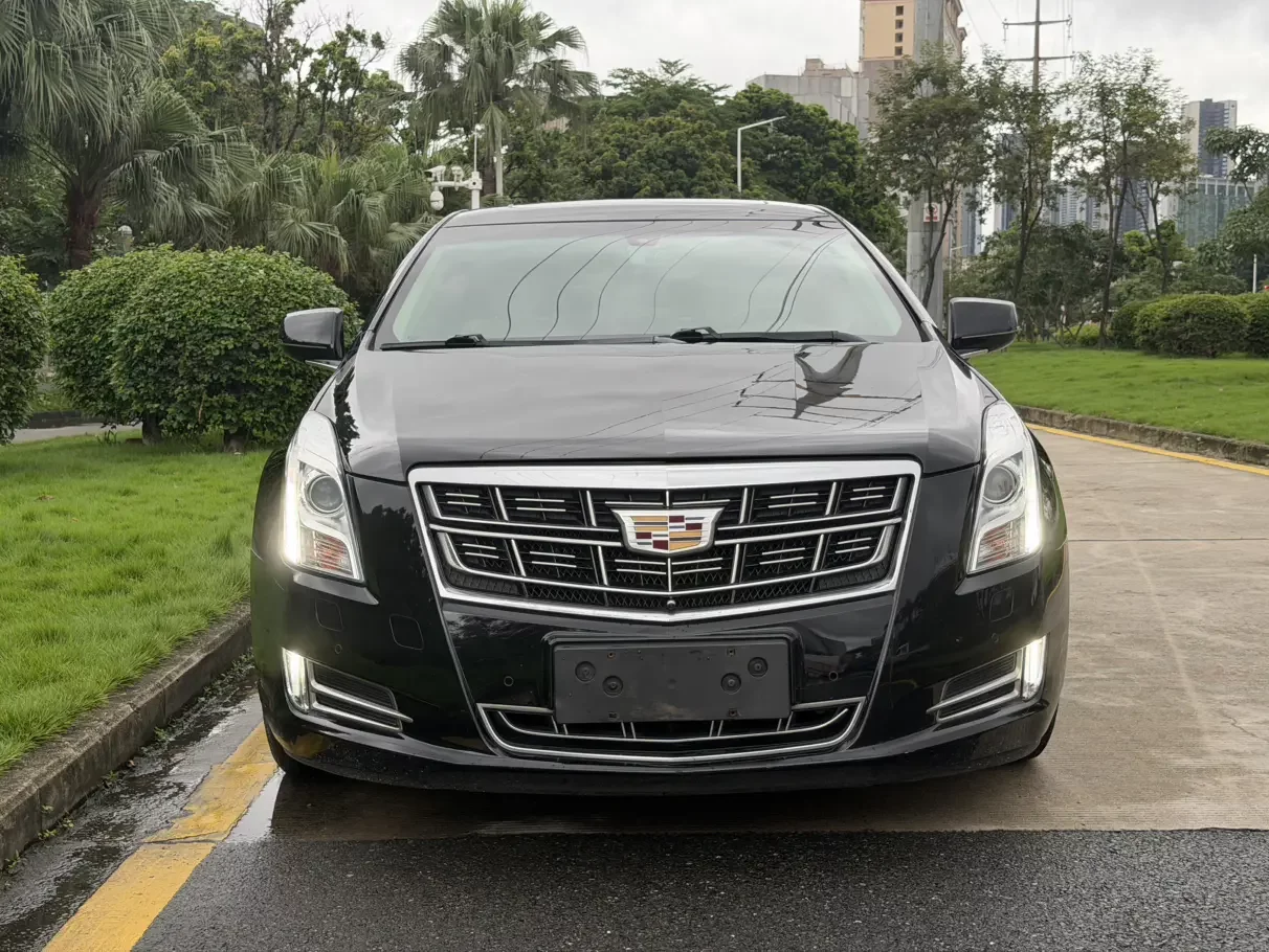 Cadillac XTS  из Китая