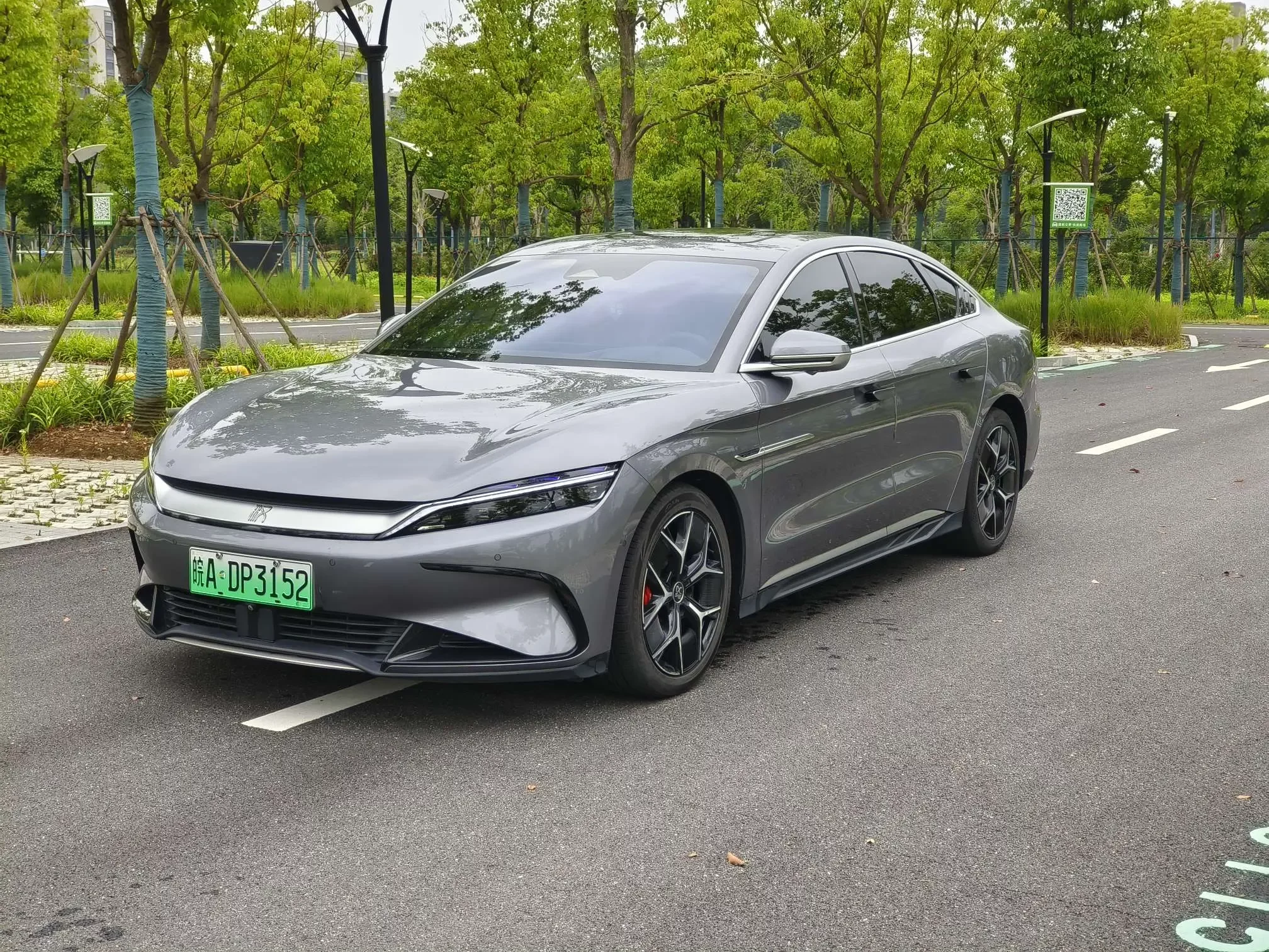 BYD Han EV