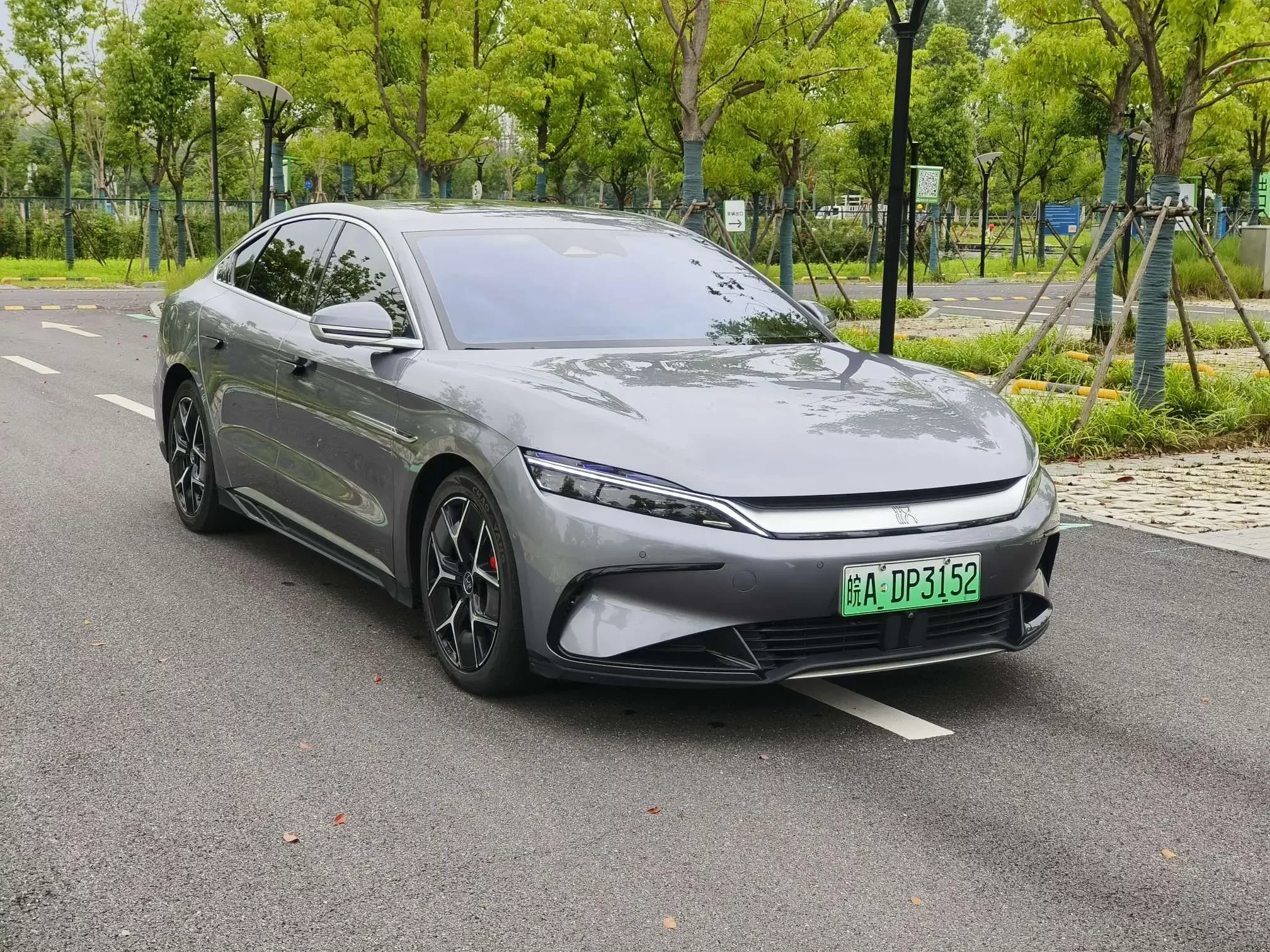 BYD Han EV