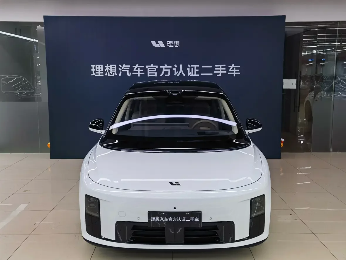 Li Ideal i8